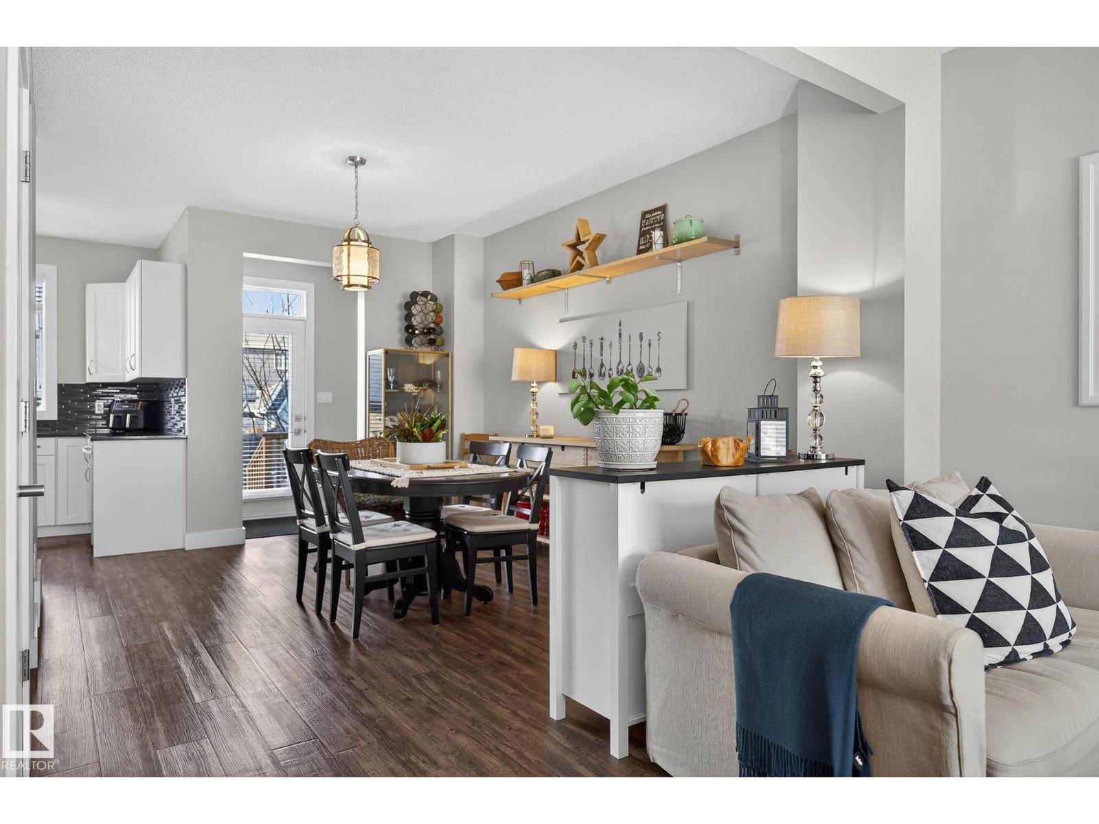9084 ROSENTHAL LI NW, Edmonton