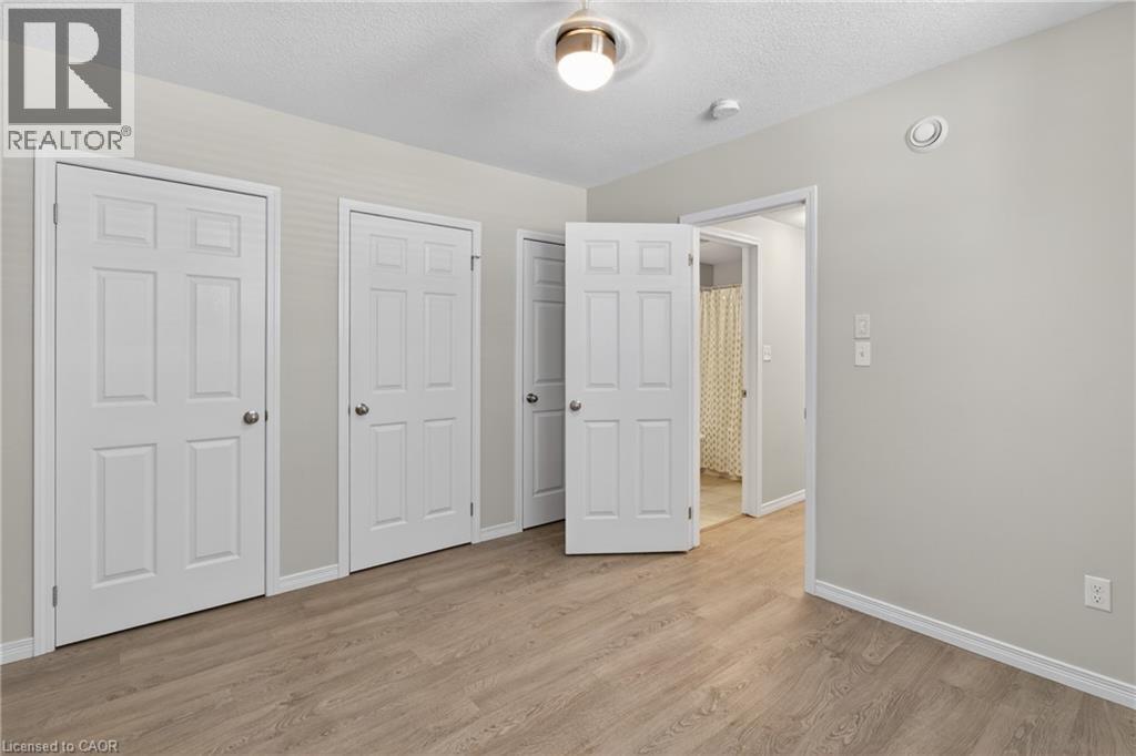 235 JESSICA Crescent Unit# A, Kitchener, Ontario, N2R0C5 — Photo 16