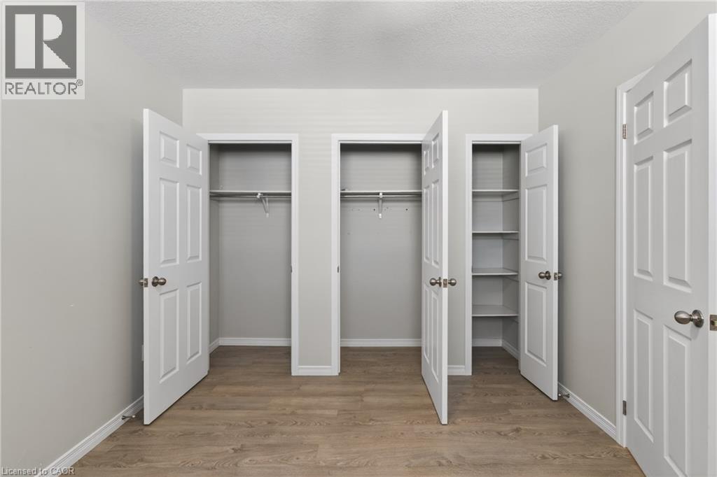 235 JESSICA Crescent Unit# A, Kitchener, Ontario, N2R0C5 — Photo 17