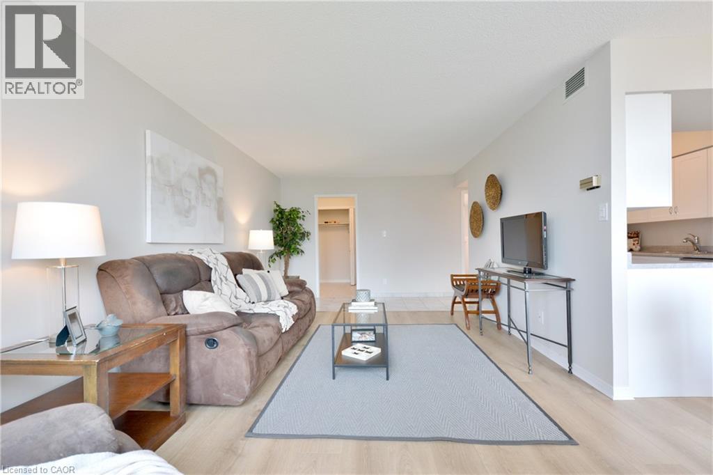 #307 180 LIMERIDGE Road W - 4