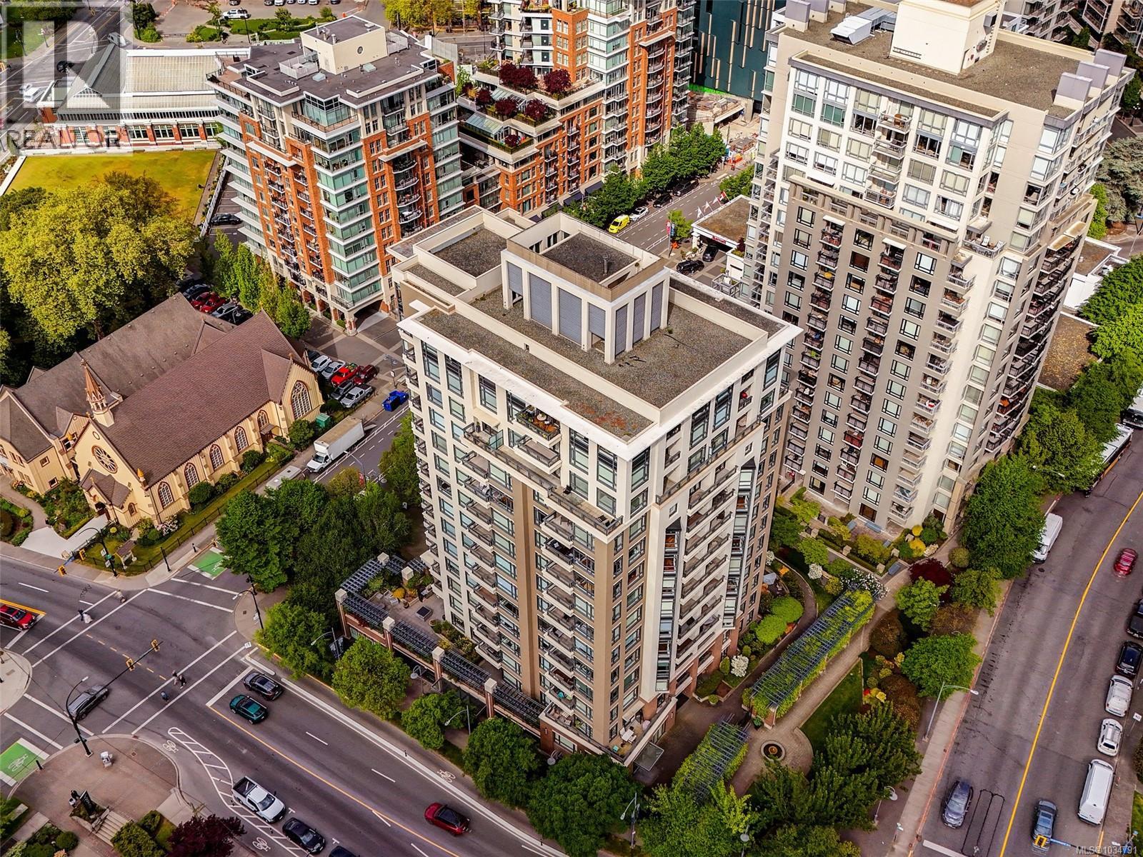  788 Humboldt Street, Victoria