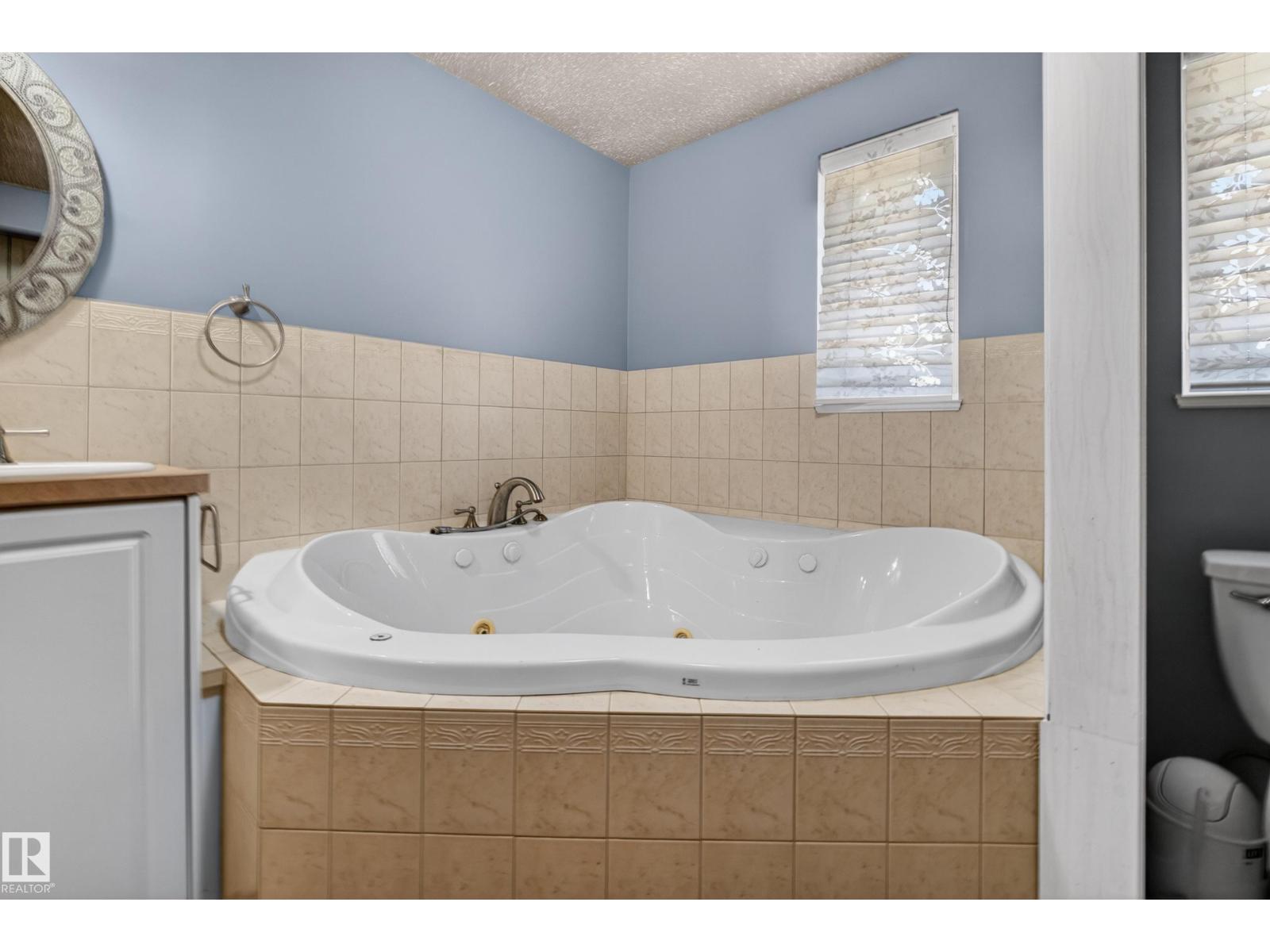 121 55107 RGE RD 33 - 42