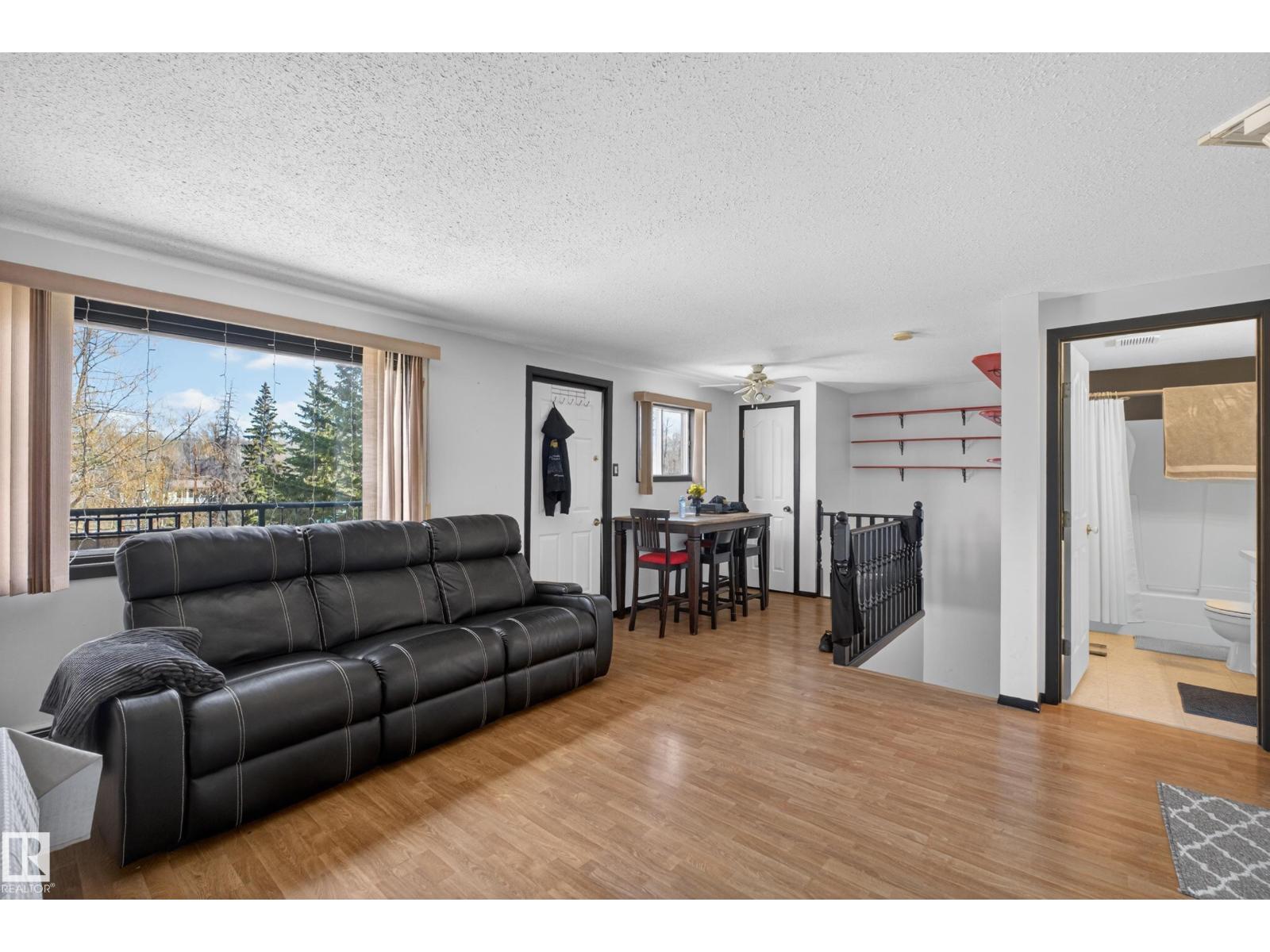 121 55107 RGE RD 33 - 55
