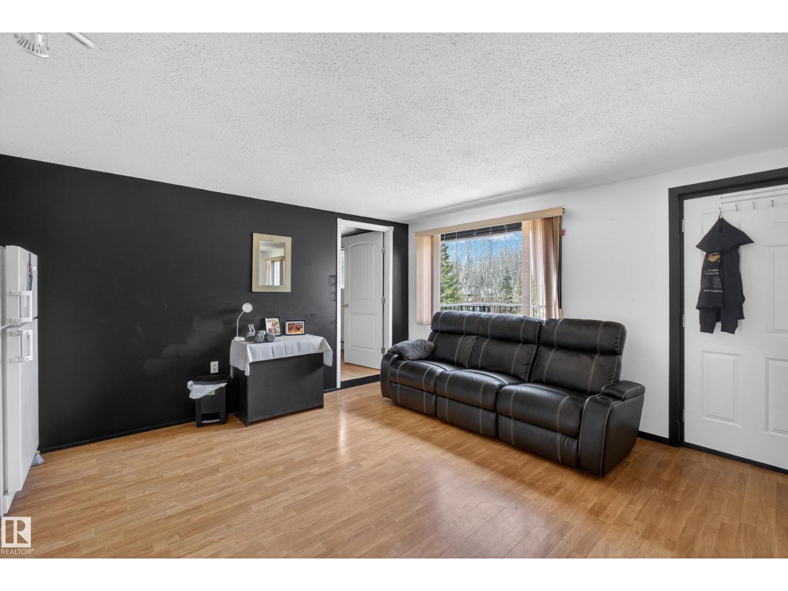 121 55107 RGE RD 33 - 61