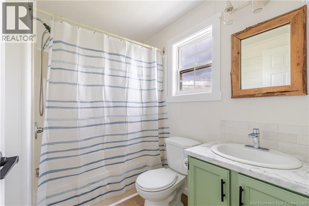 2 Veinot Street - 36