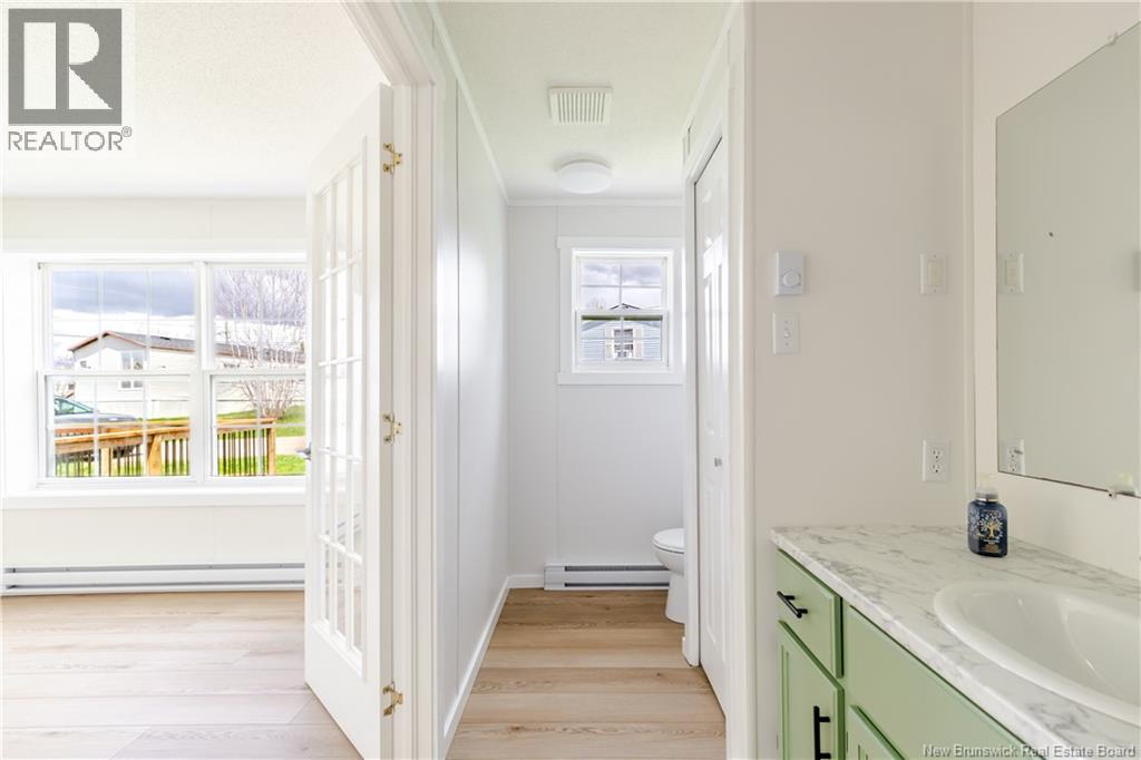 2 Veinot Street - 27