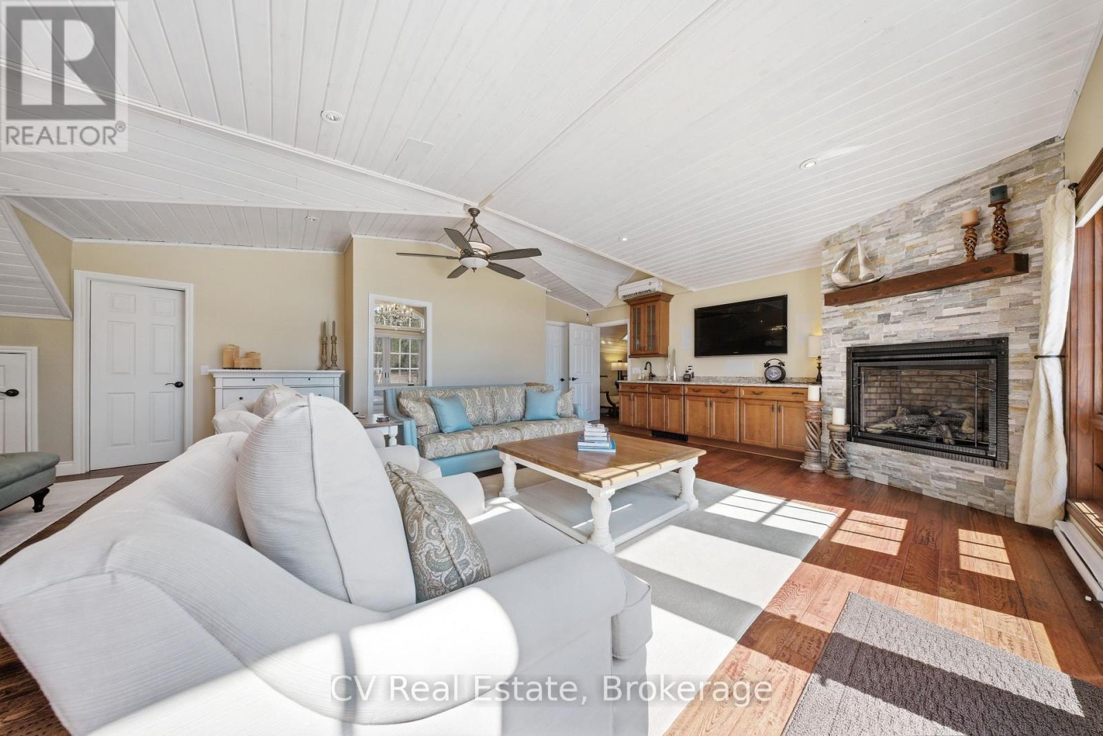 #3 1391 ROSSEAU LAKE ROAD 1 - 26