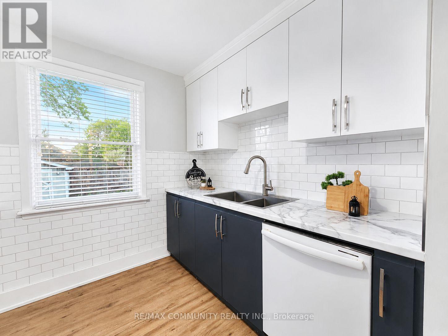 386 WHITNEY AVENUE - 19