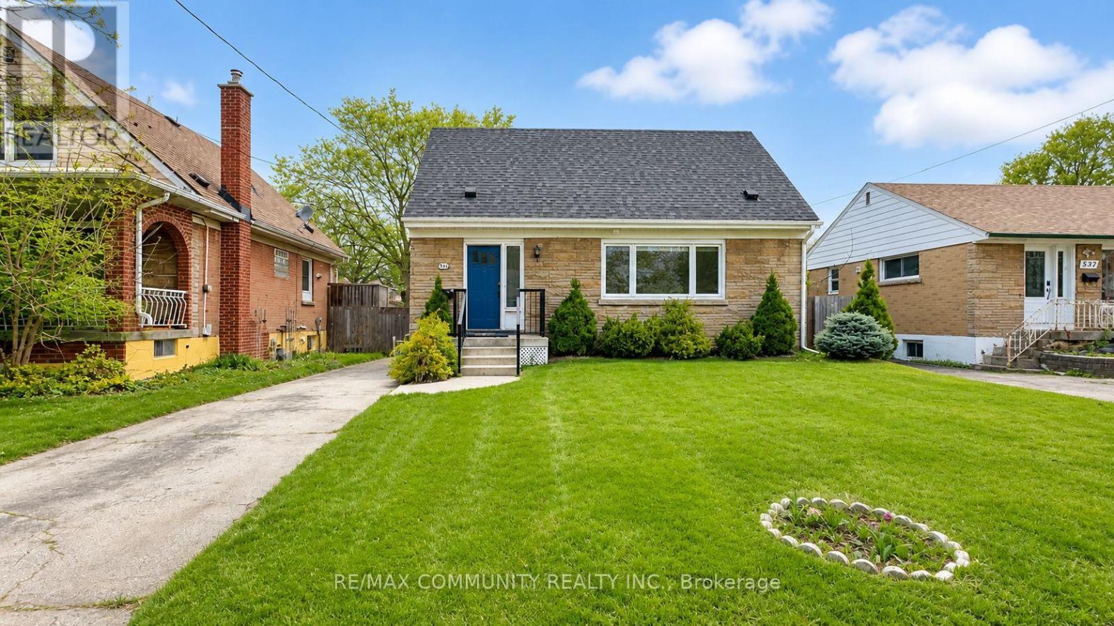 386 WHITNEY AVENUE - 2