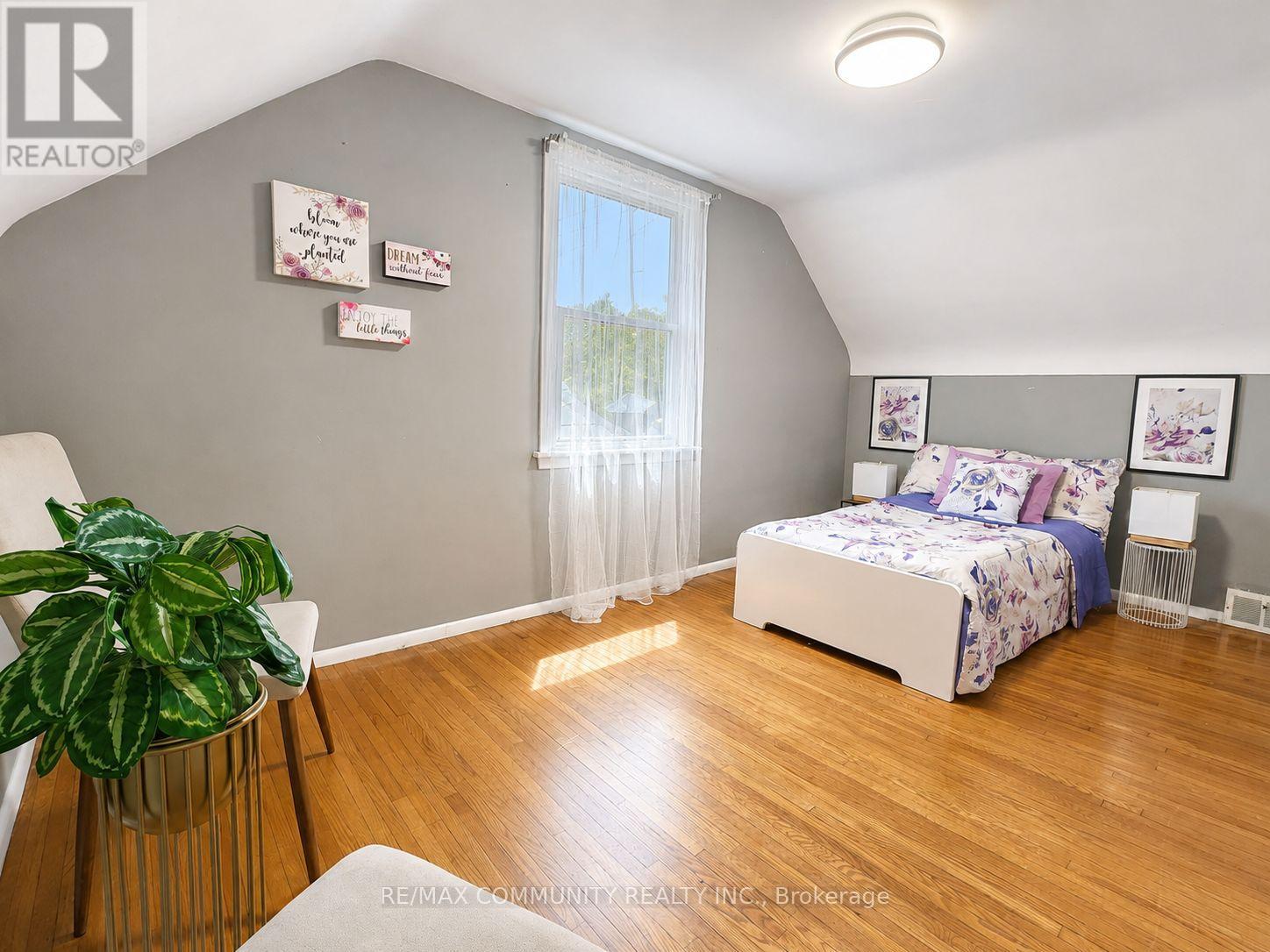 386 WHITNEY AVENUE - 29