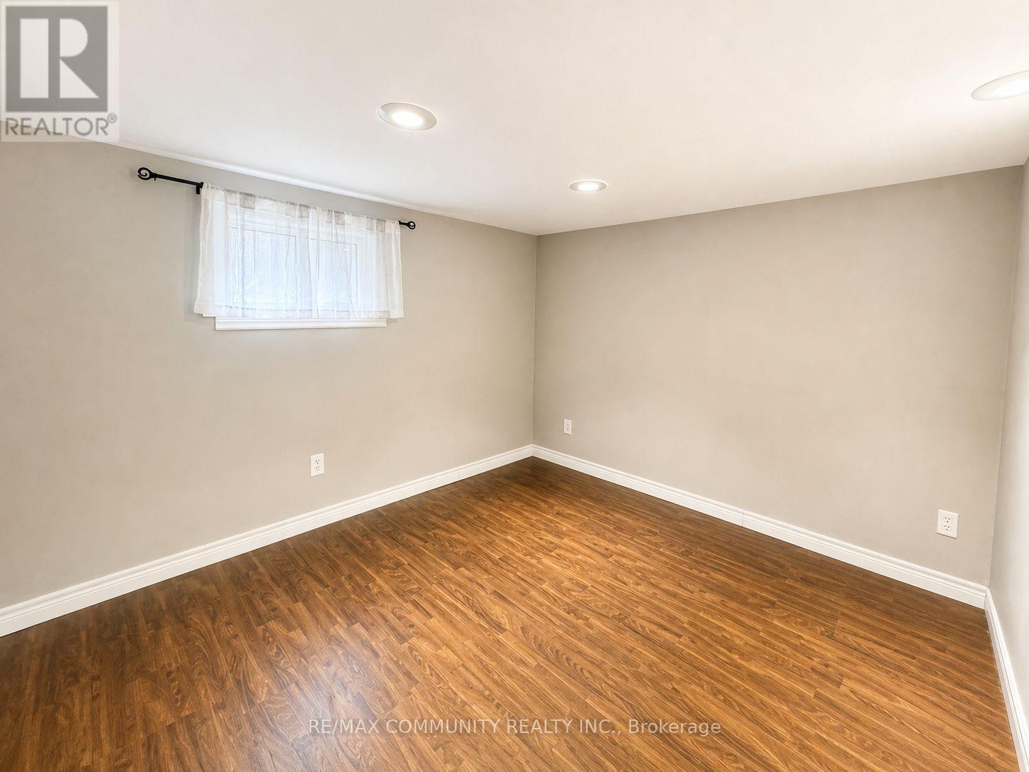 386 WHITNEY AVENUE - 39