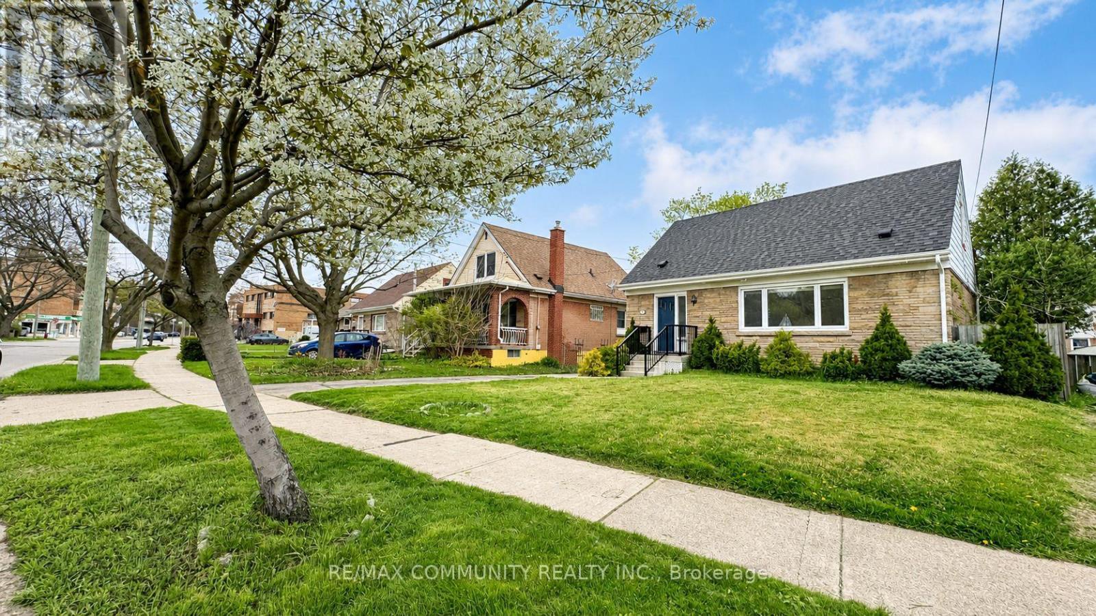 386 WHITNEY AVENUE - 4