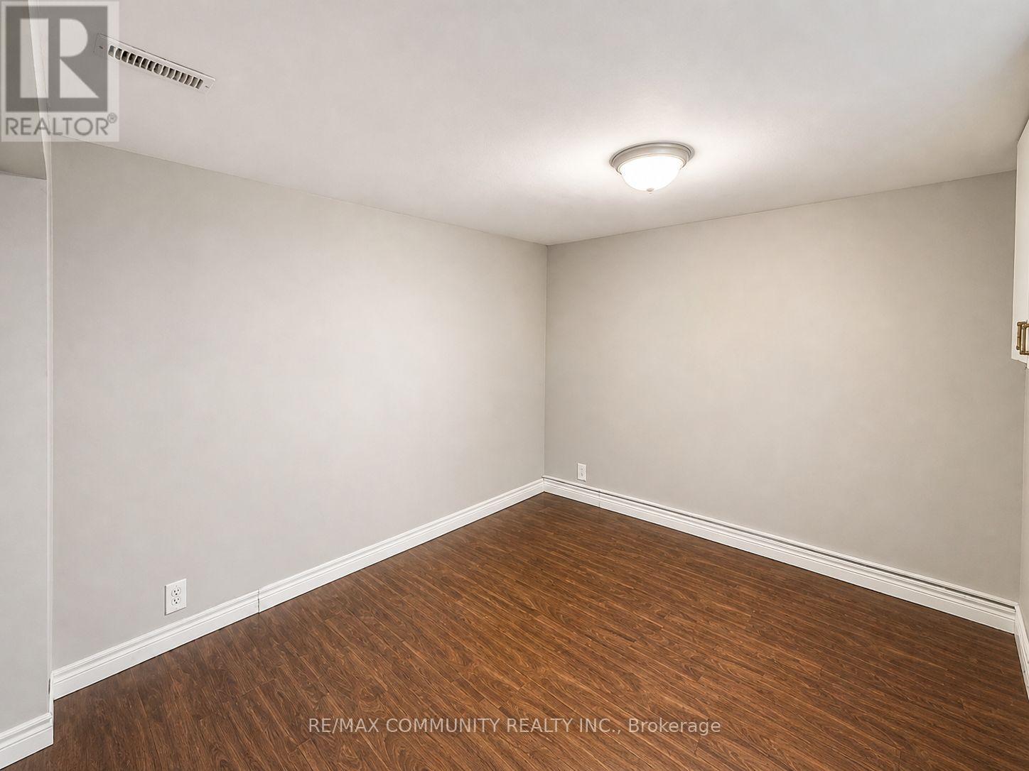 386 WHITNEY AVENUE - 41