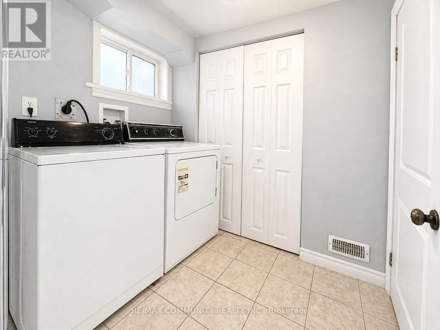 386 WHITNEY AVENUE - 43