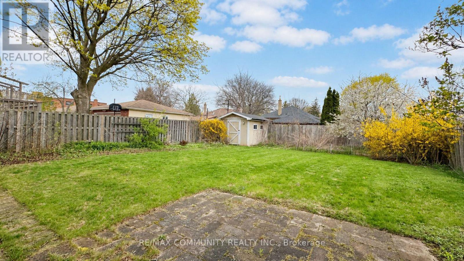 386 WHITNEY AVENUE - 44
