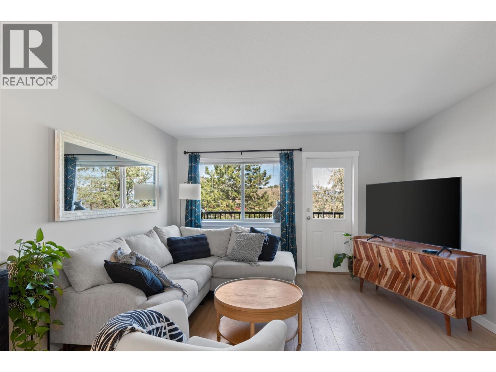 #49 1970 Braeview Place - 11