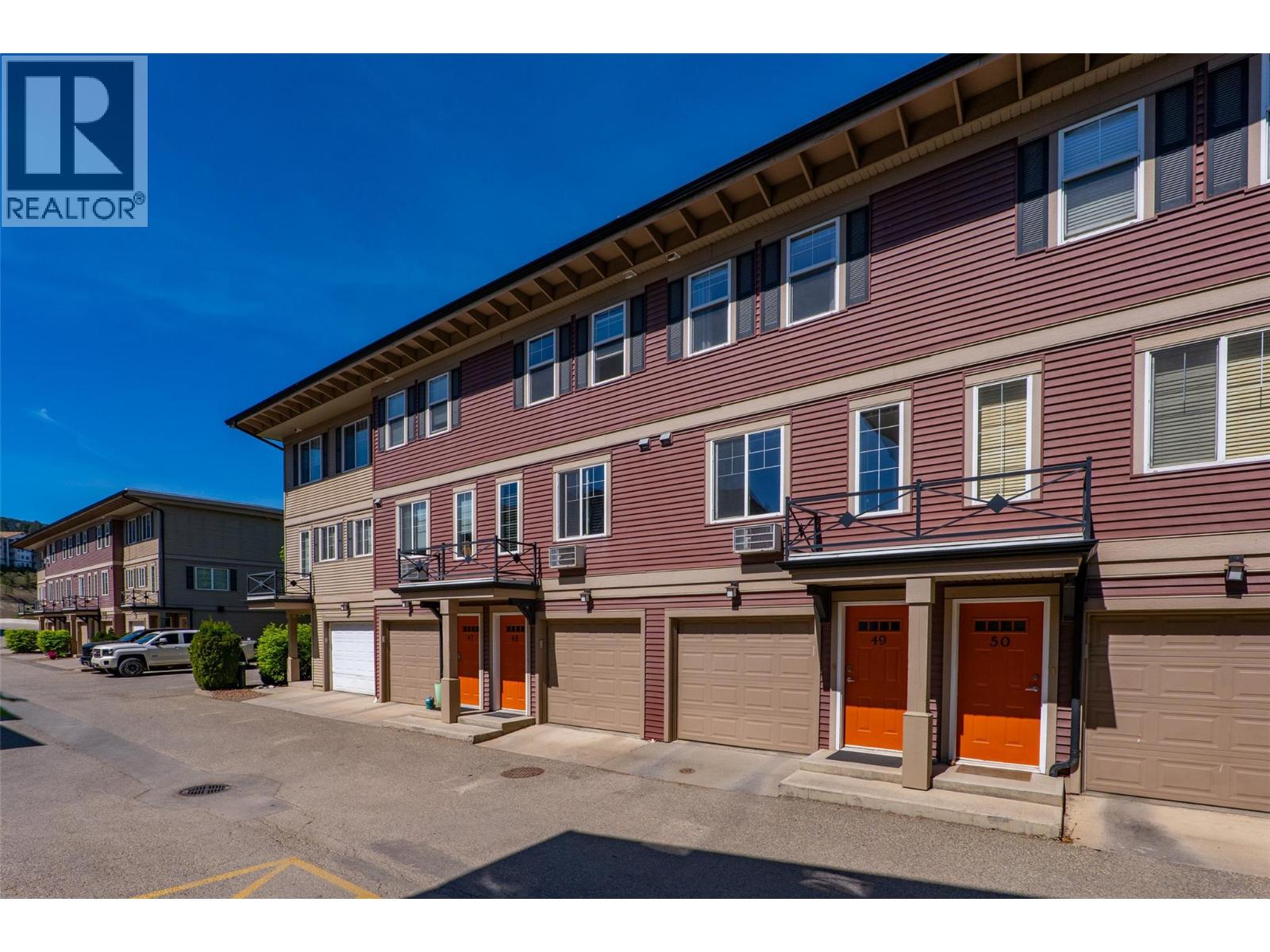 #49 1970 Braeview Place - Image 2