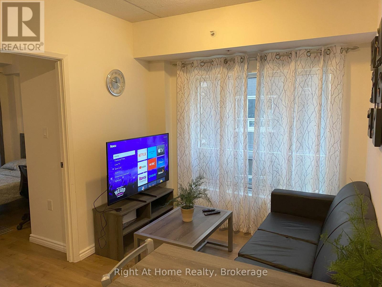 #G204 275 LARCH STREET - 1