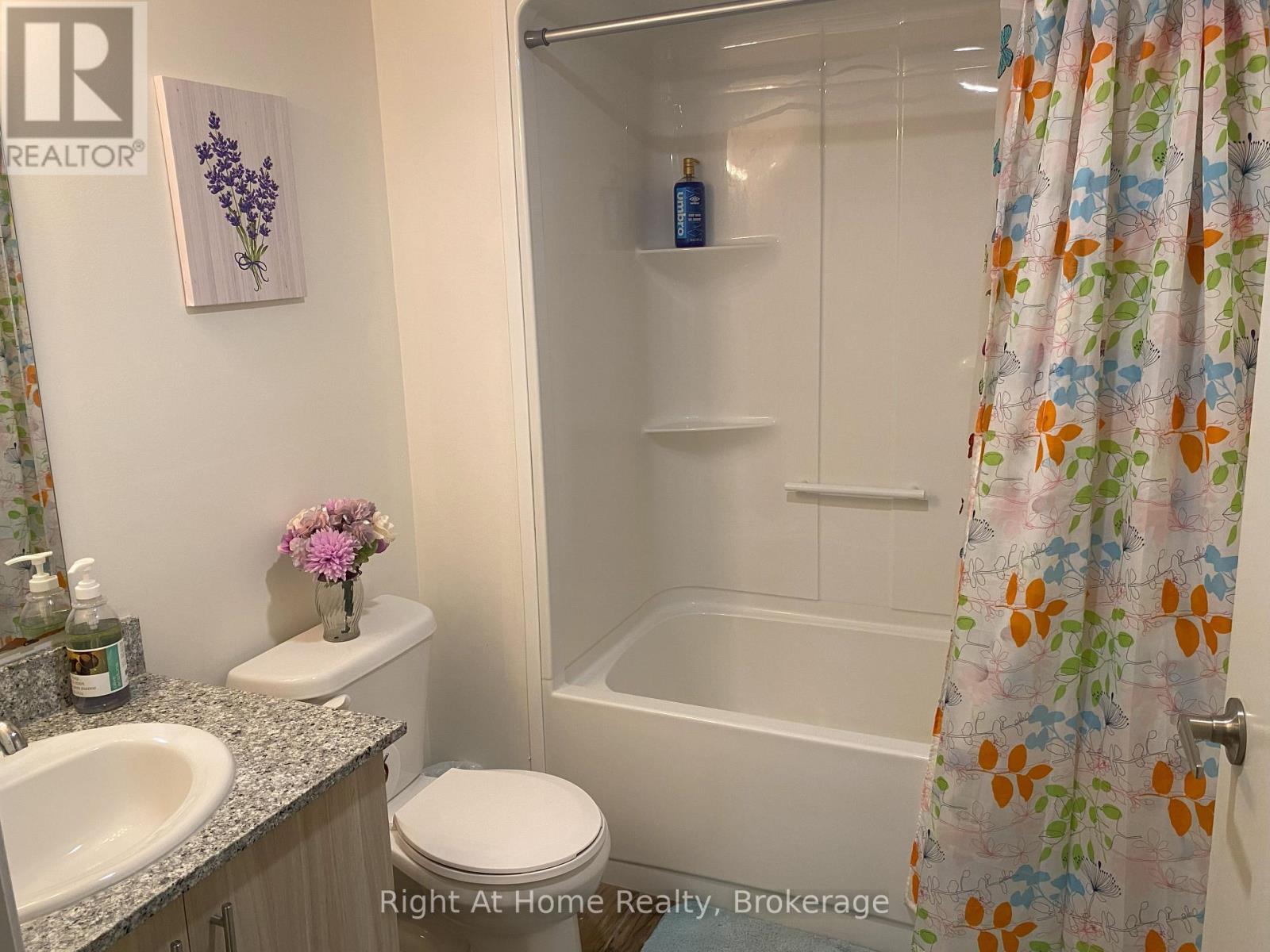#G204 275 LARCH STREET - 7
