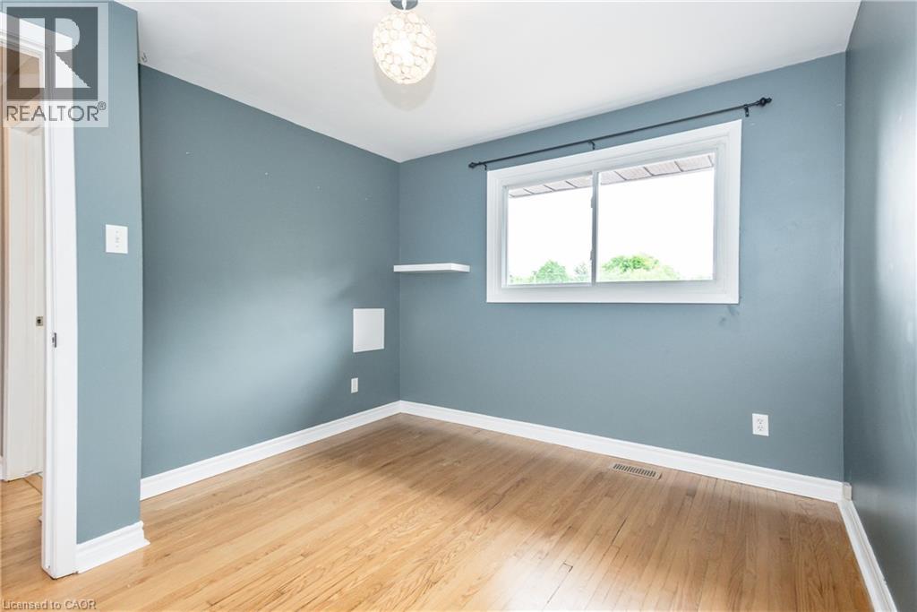 1027 BERNHARDT Street, Cambridge, Ontario, N3H2X9 — Photo 4