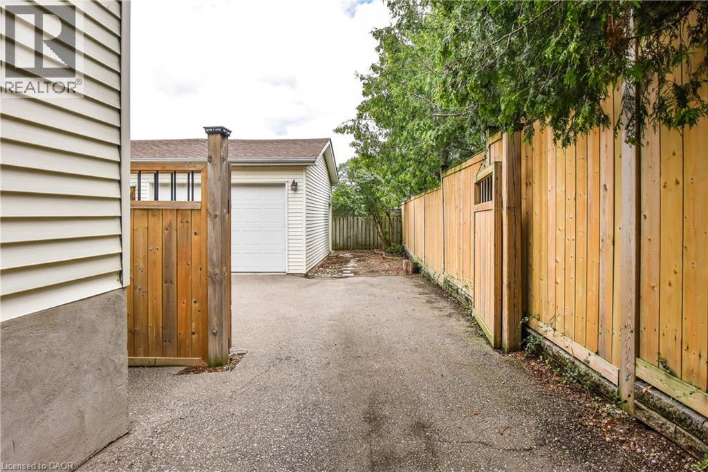 1027 BERNHARDT Street, Cambridge, Ontario, N3H2X9 — Photo 37