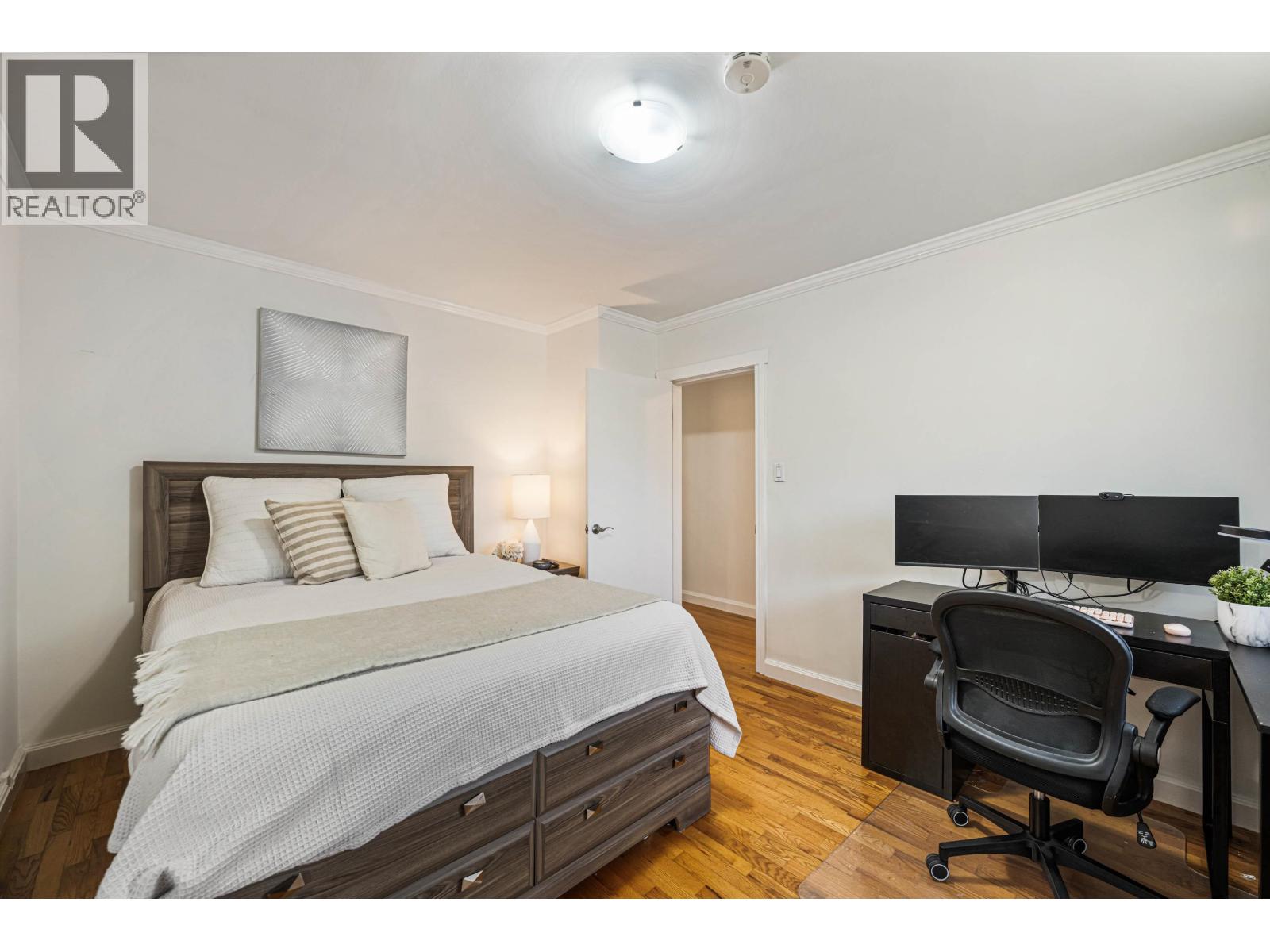 8326 ROYAL OAK AVENUE, Burnaby