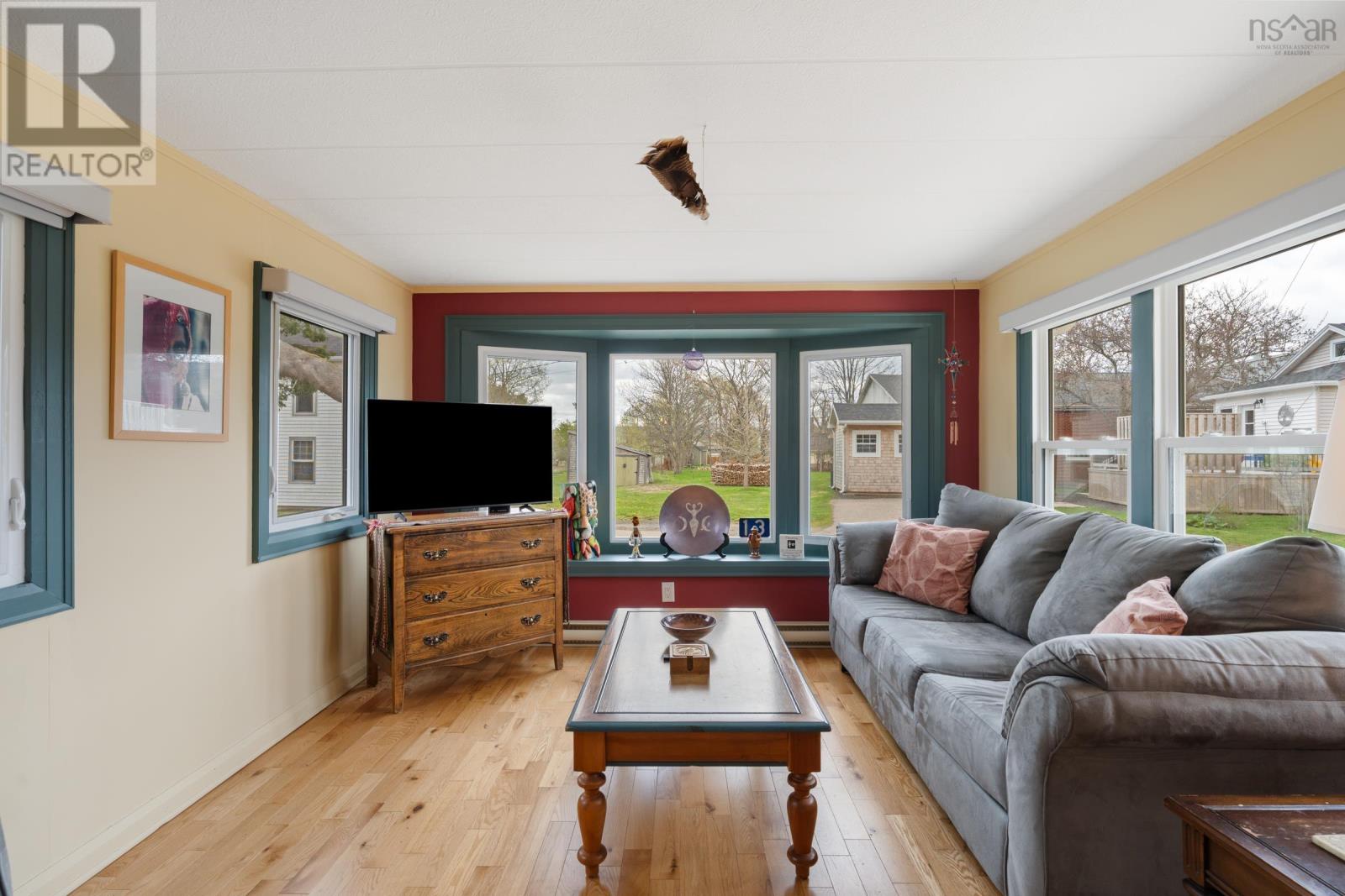 Property 30 of 46 of 13 Prince William Street