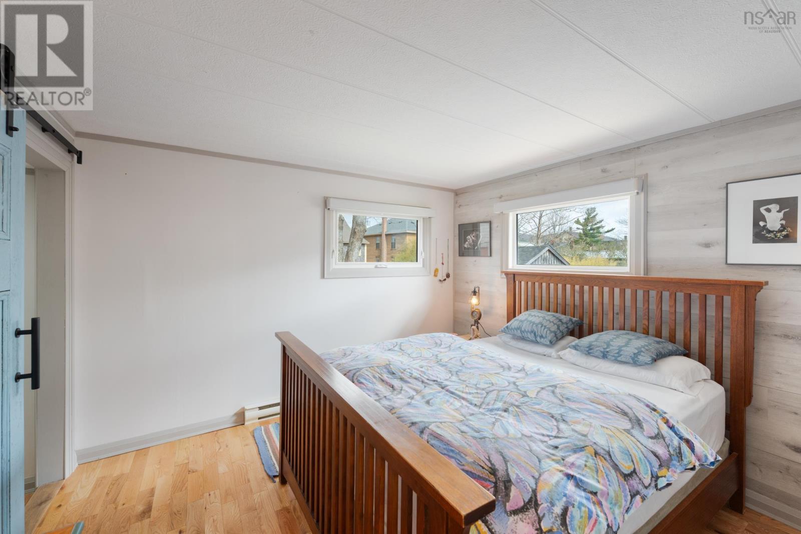 Property 2 of 46 of 13 Prince William Street