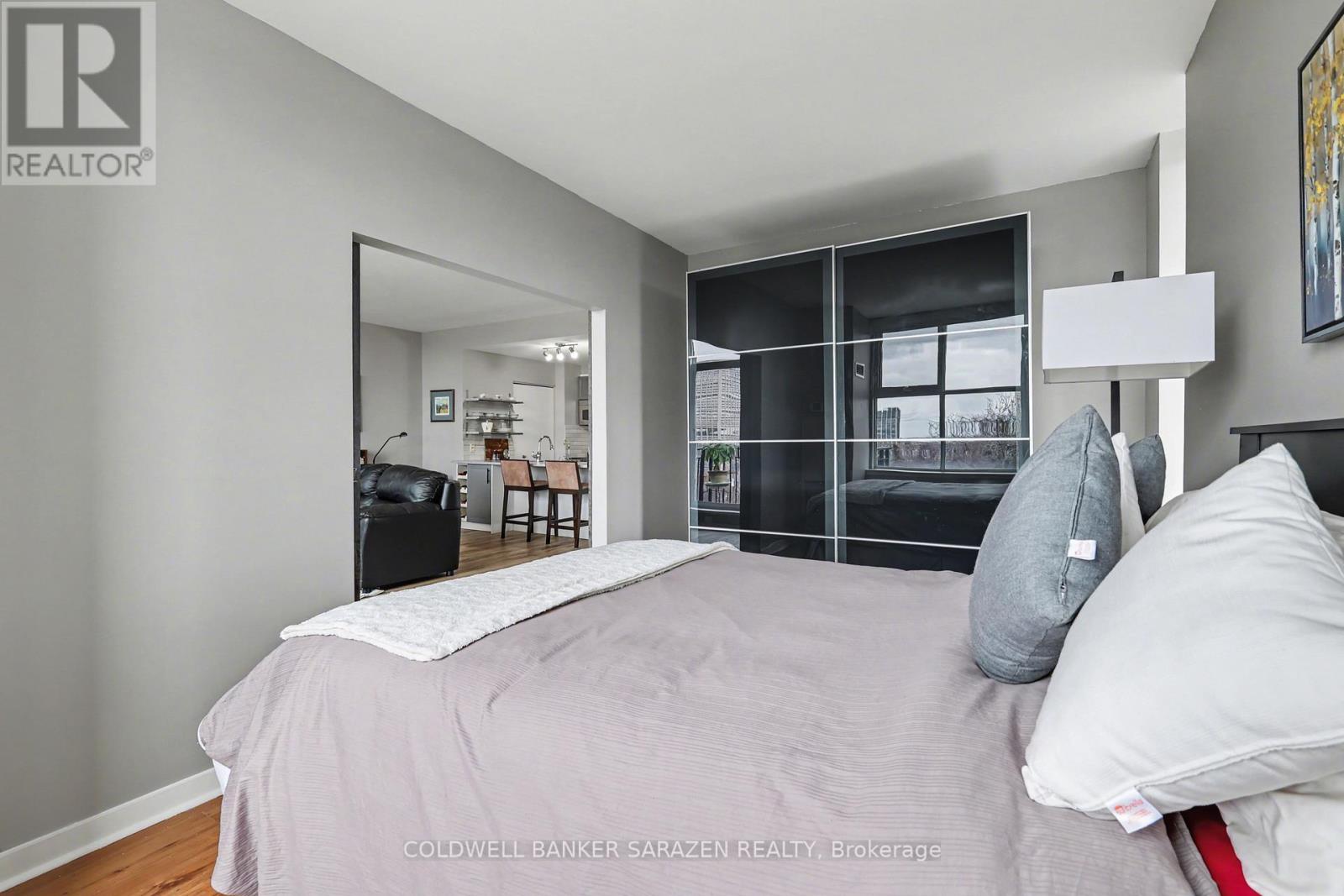 #507 150 CAROLINE AVENUE - 11