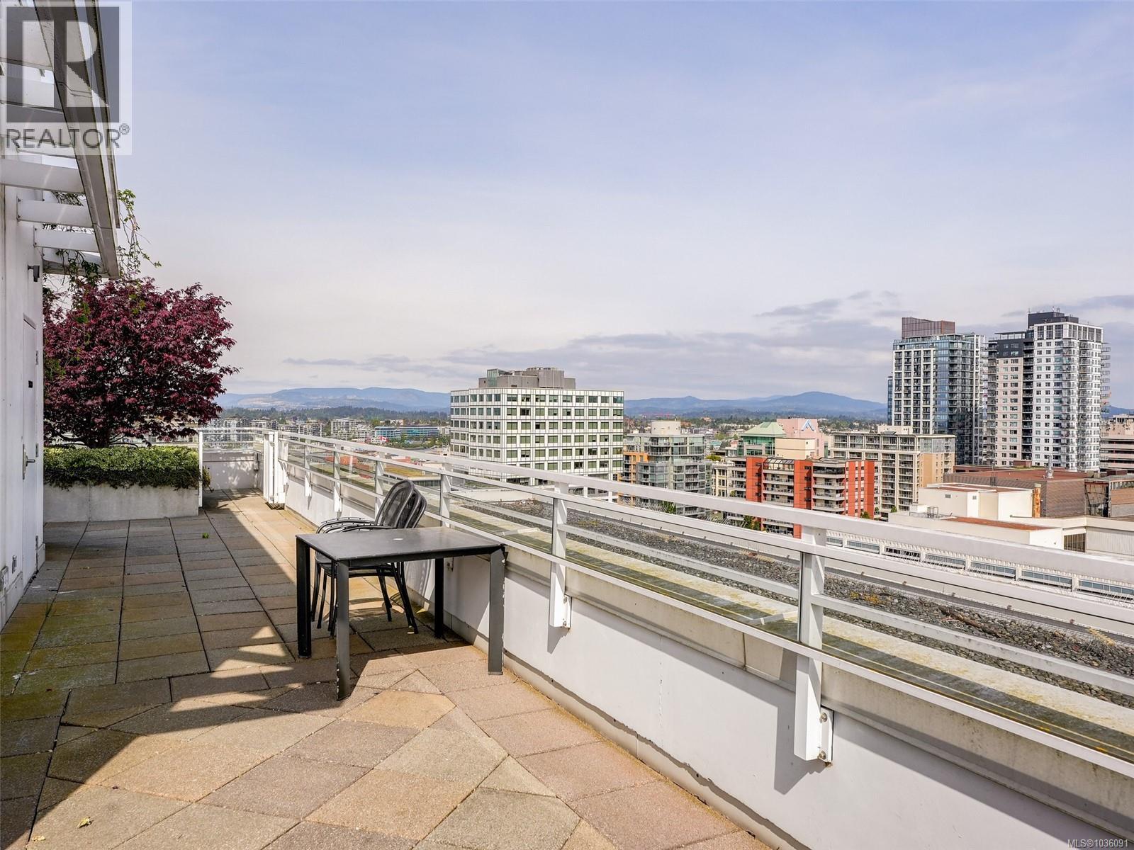 708 834 Johnson Street, Victoria