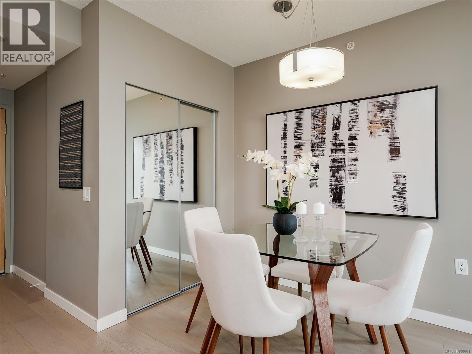 #708 834 Johnson St - 4