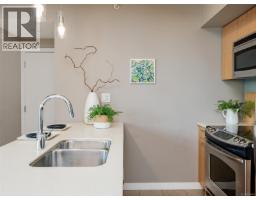 708 834 Johnson St, Victoria, BC V8W1N3 Photo 9