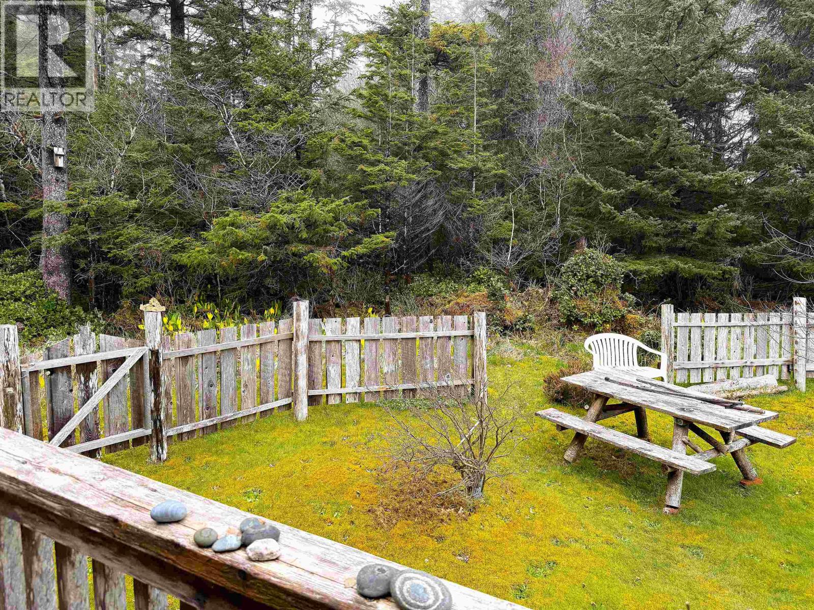 556 DAVIS ROAD - 8