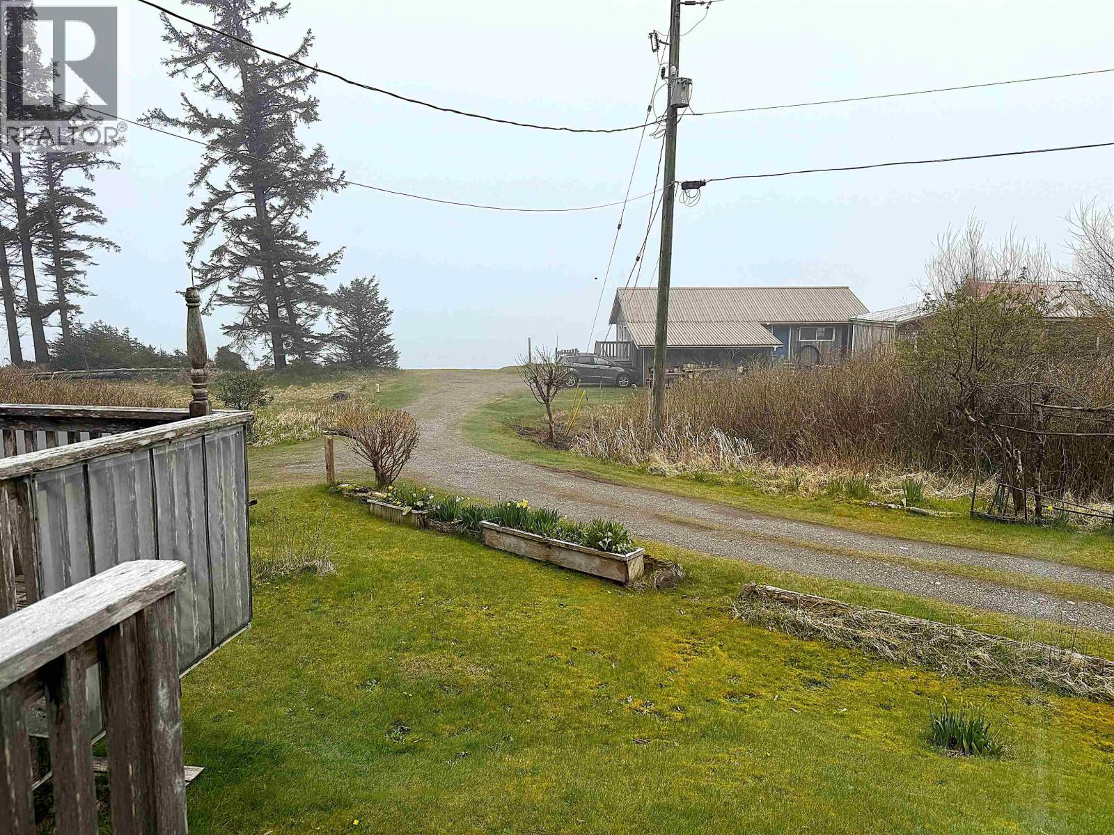 556 DAVIS ROAD - 5