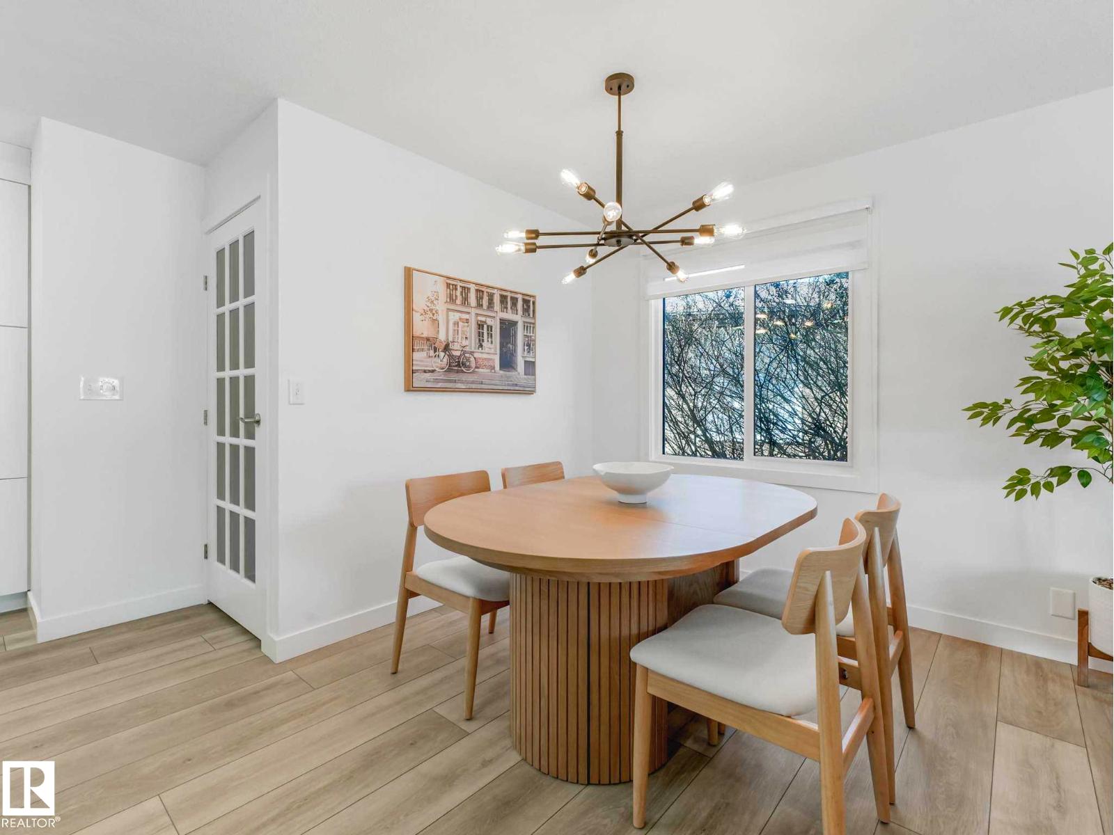 6011 37 AV NW, Edmonton