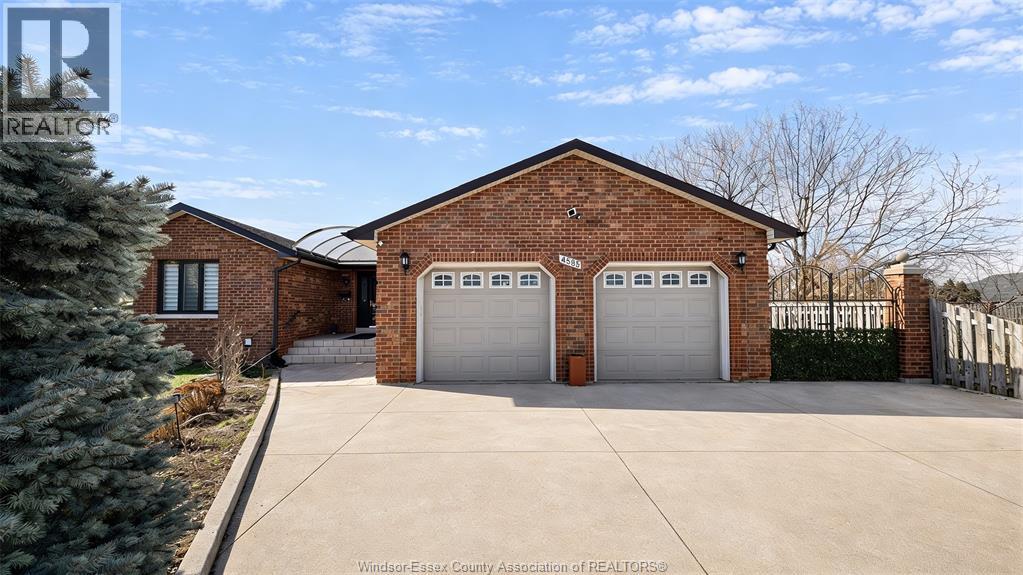4585 HOWARD AVENUE - 2