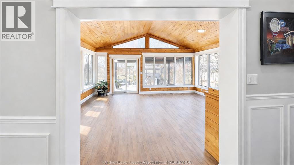 4585 HOWARD AVENUE - 10