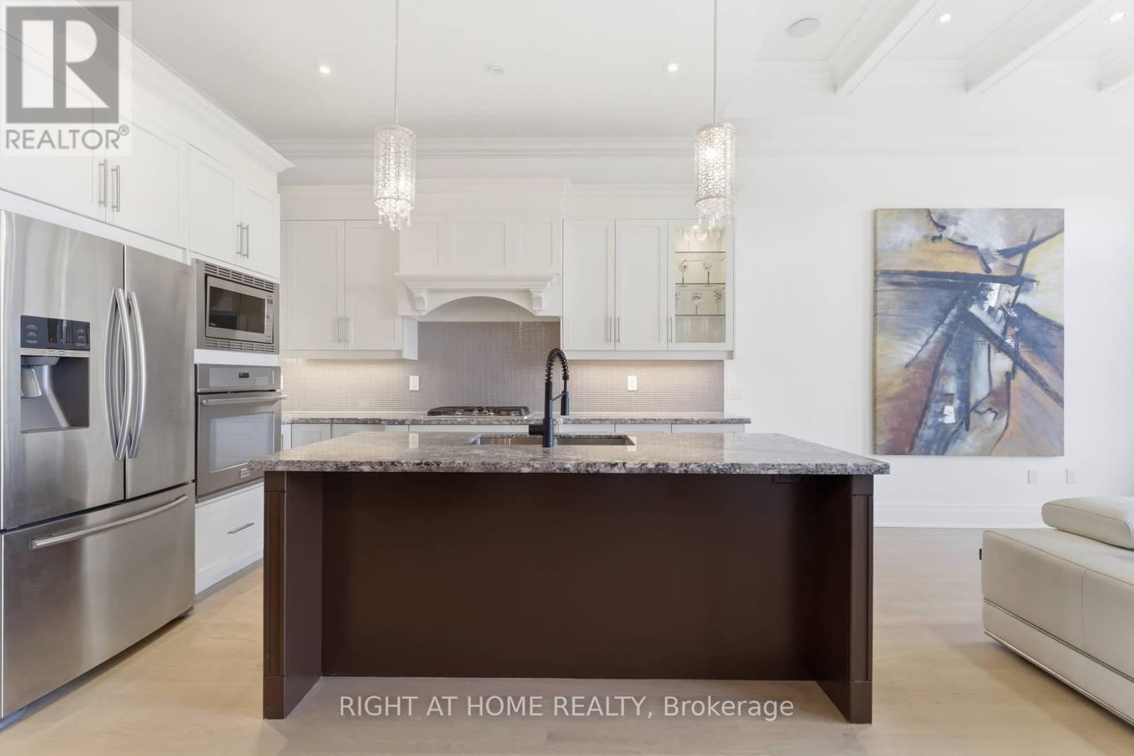 58B THIRTY SECOND STREET - 19