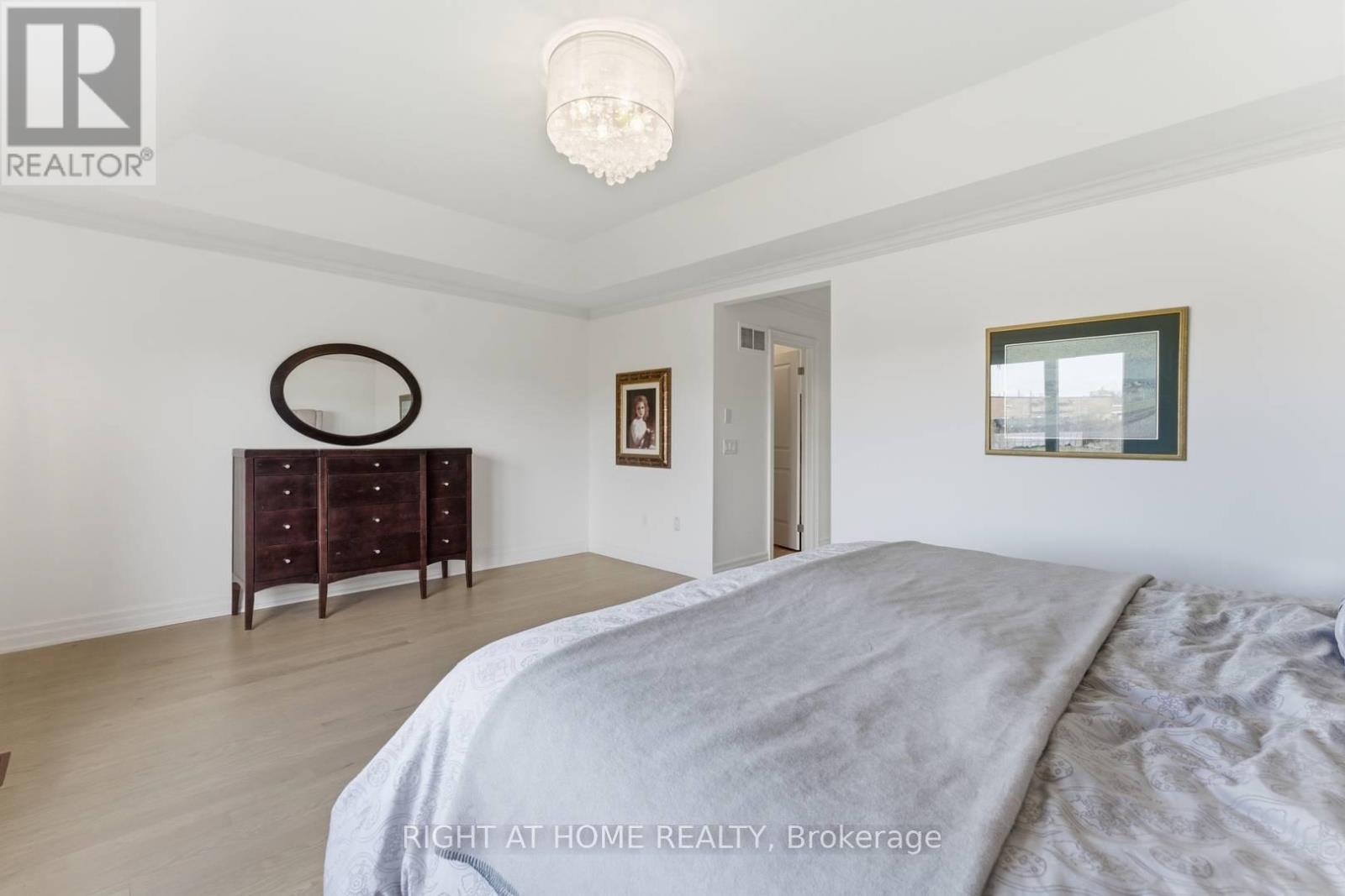 58B THIRTY SECOND STREET - 25