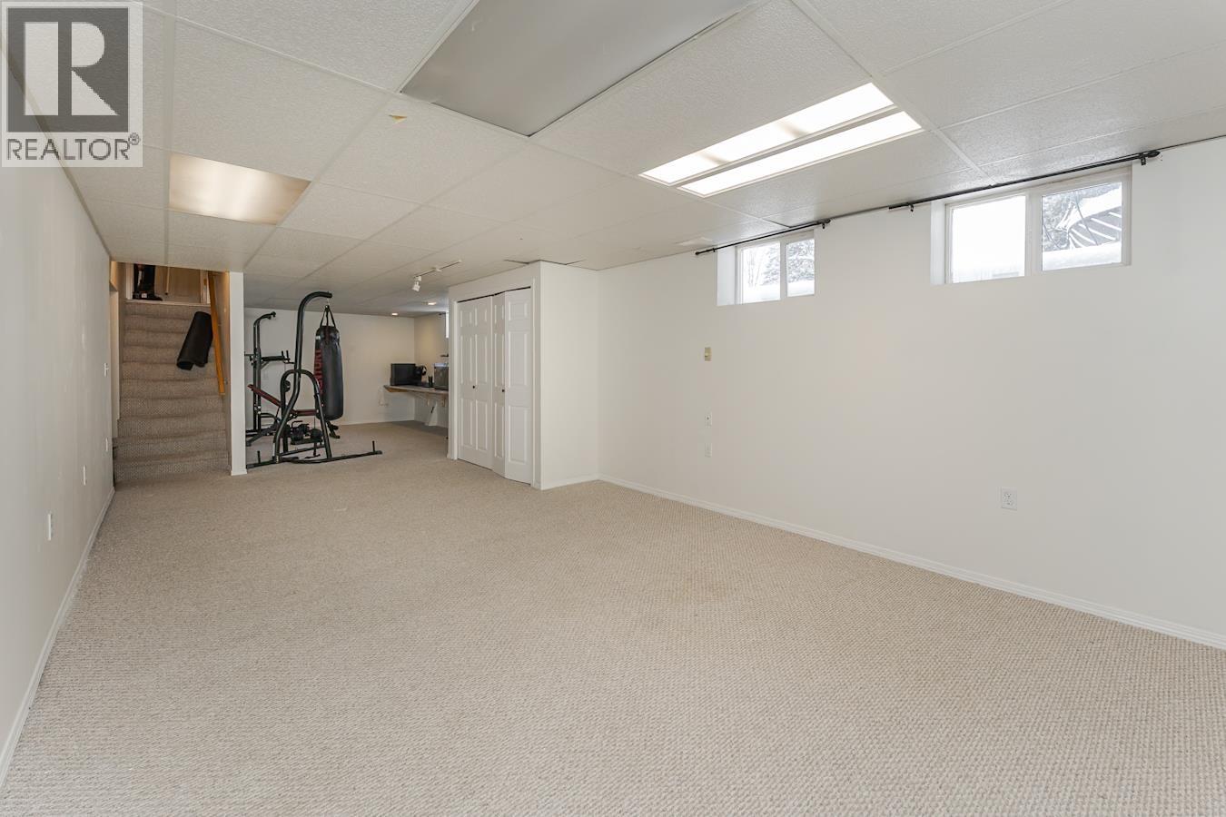 7104 HARTFORD CRESCENT - 10