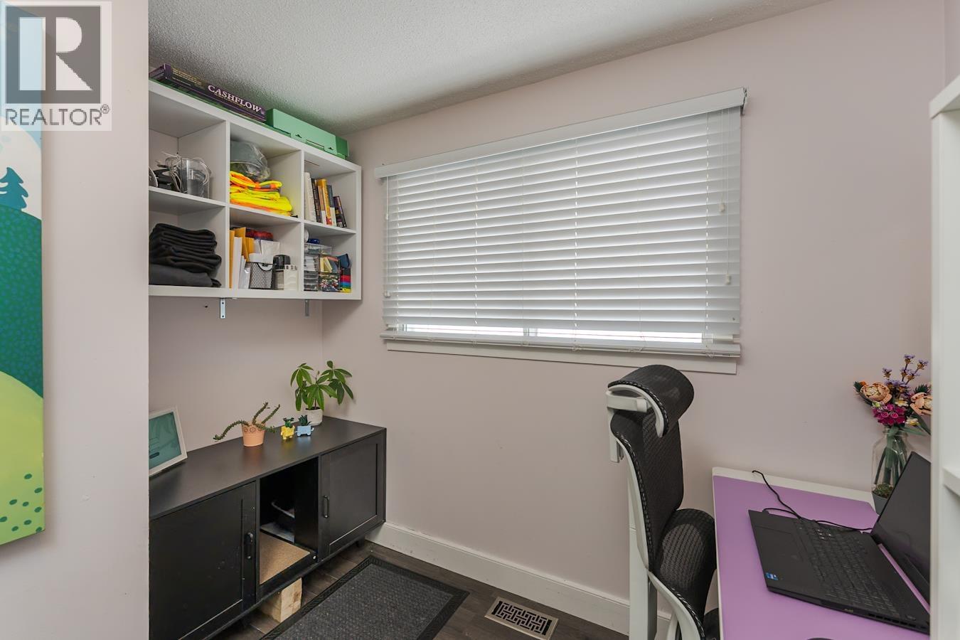 7104 HARTFORD CRESCENT - 22