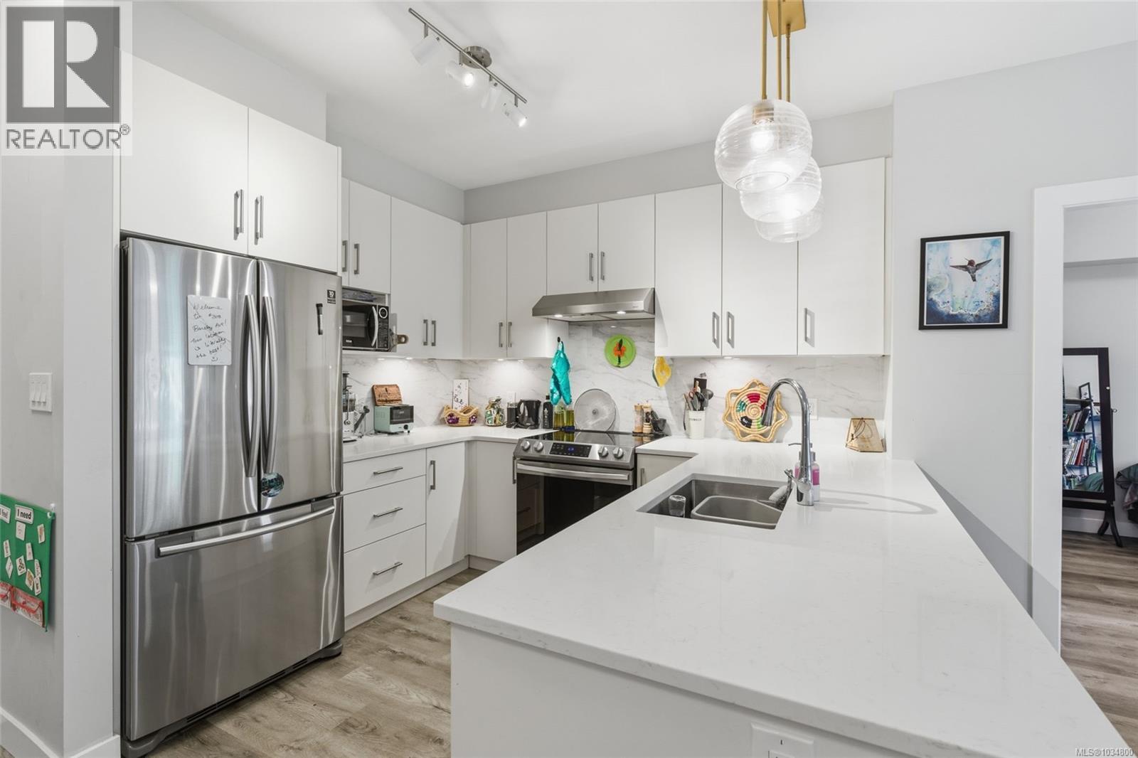 #308 20 Barsby Ave - 5