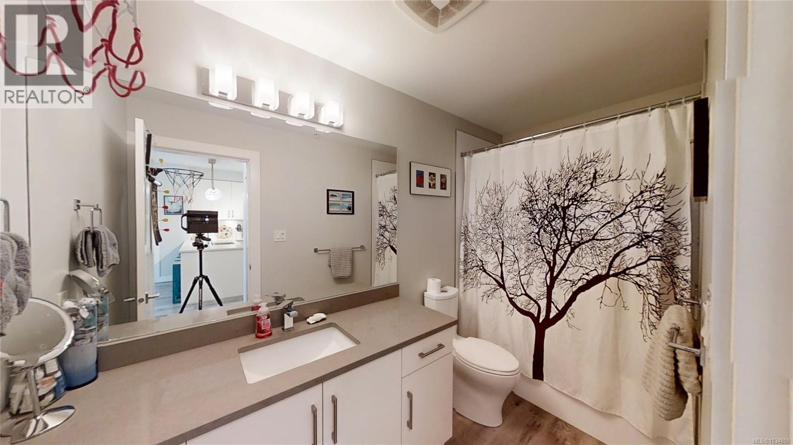 #308 20 Barsby Ave - 23