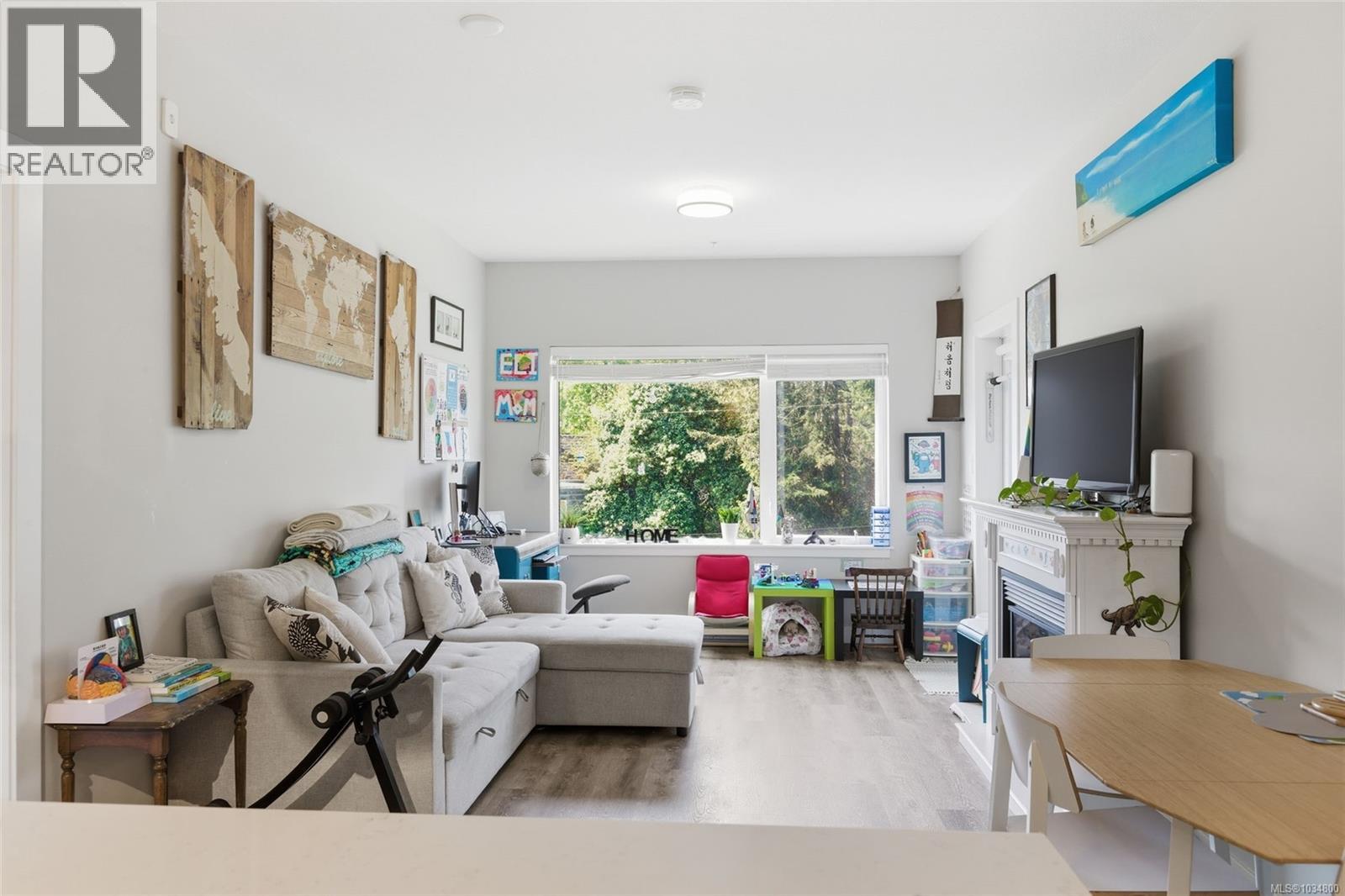 #308 20 Barsby Ave - 18