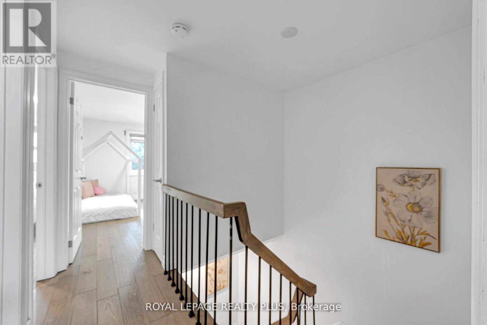 #20 1755 RATHBURN ROAD E - 23