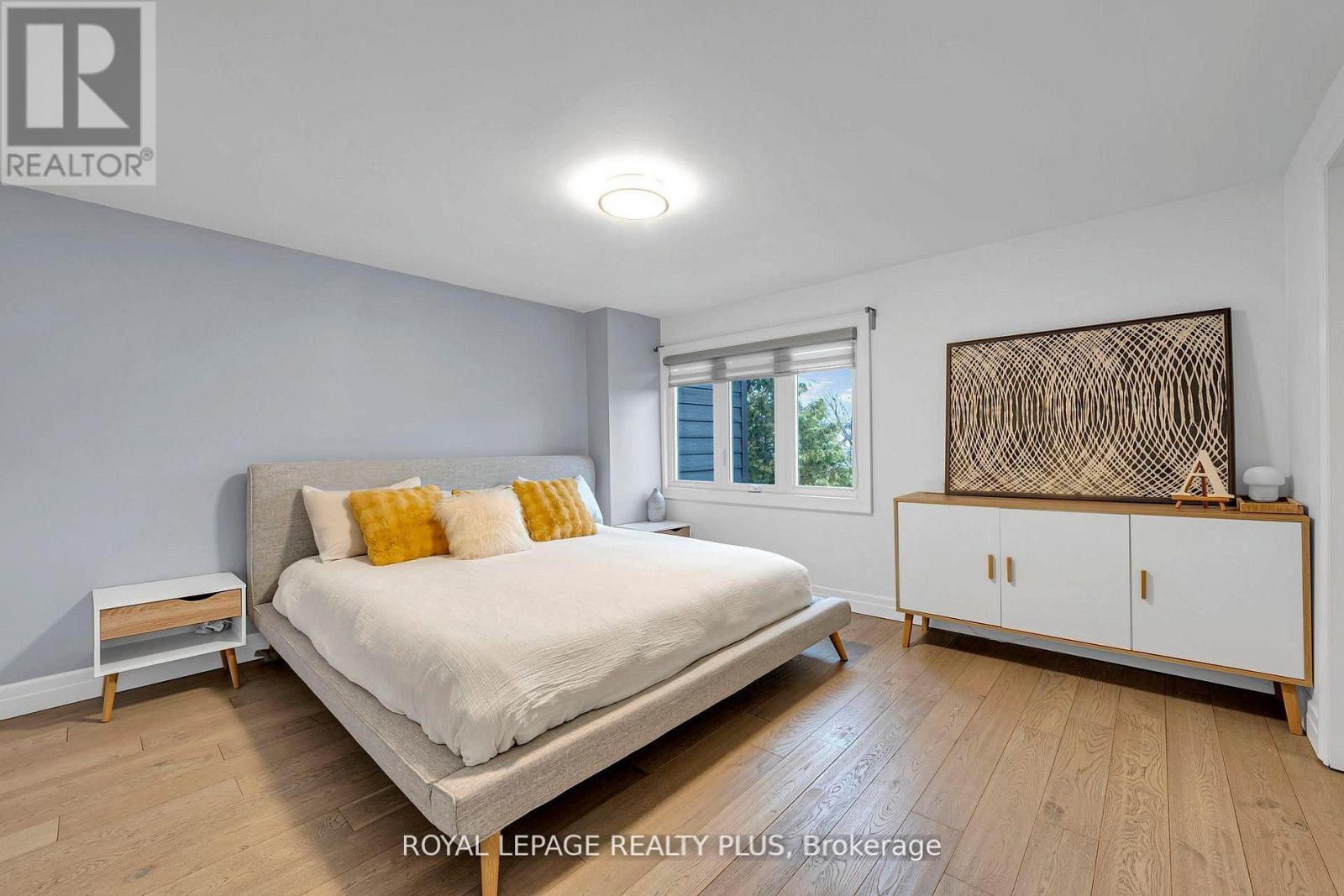 #20 1755 RATHBURN ROAD E - 24