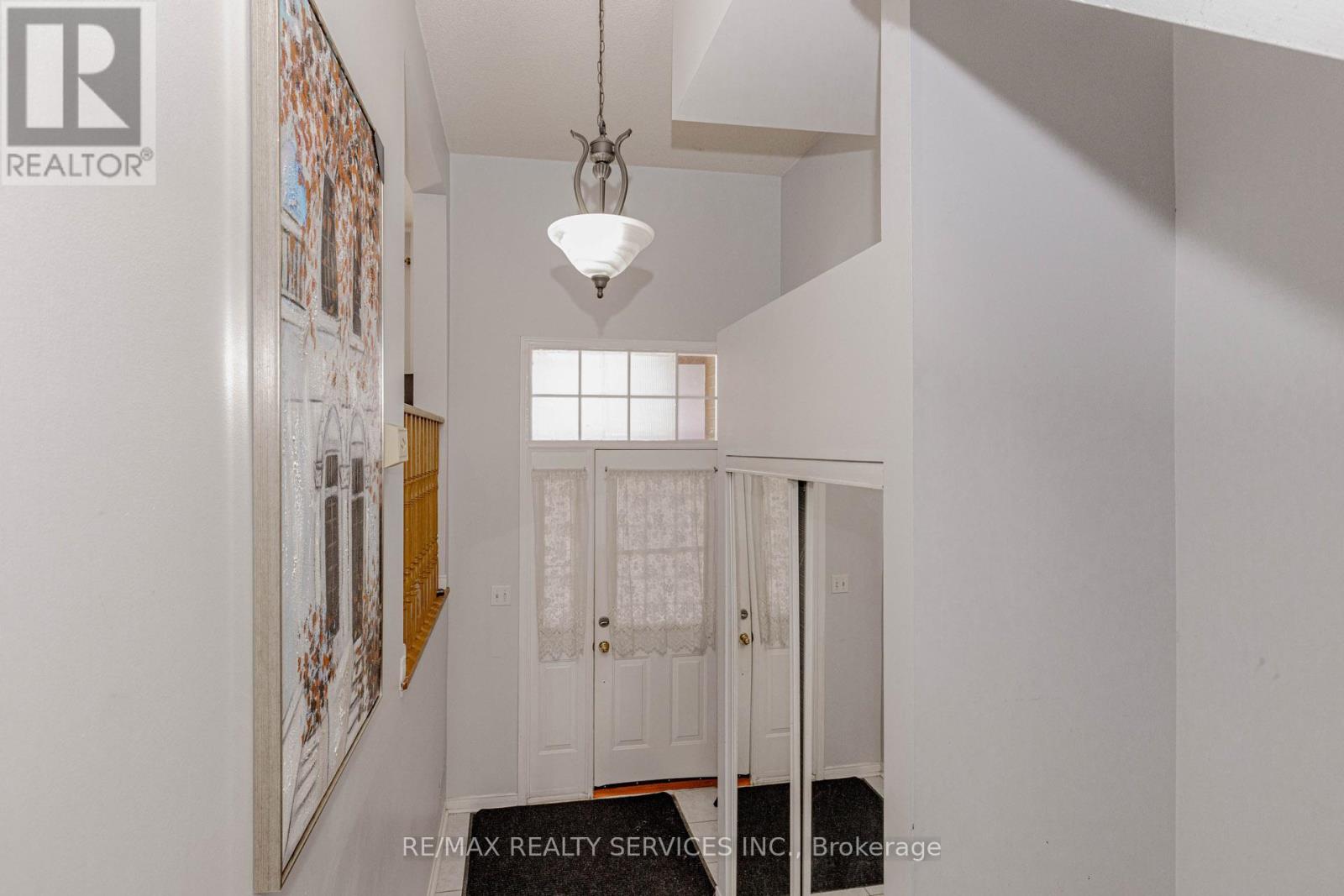 #21 170 HAVELOCK DRIVE - 2