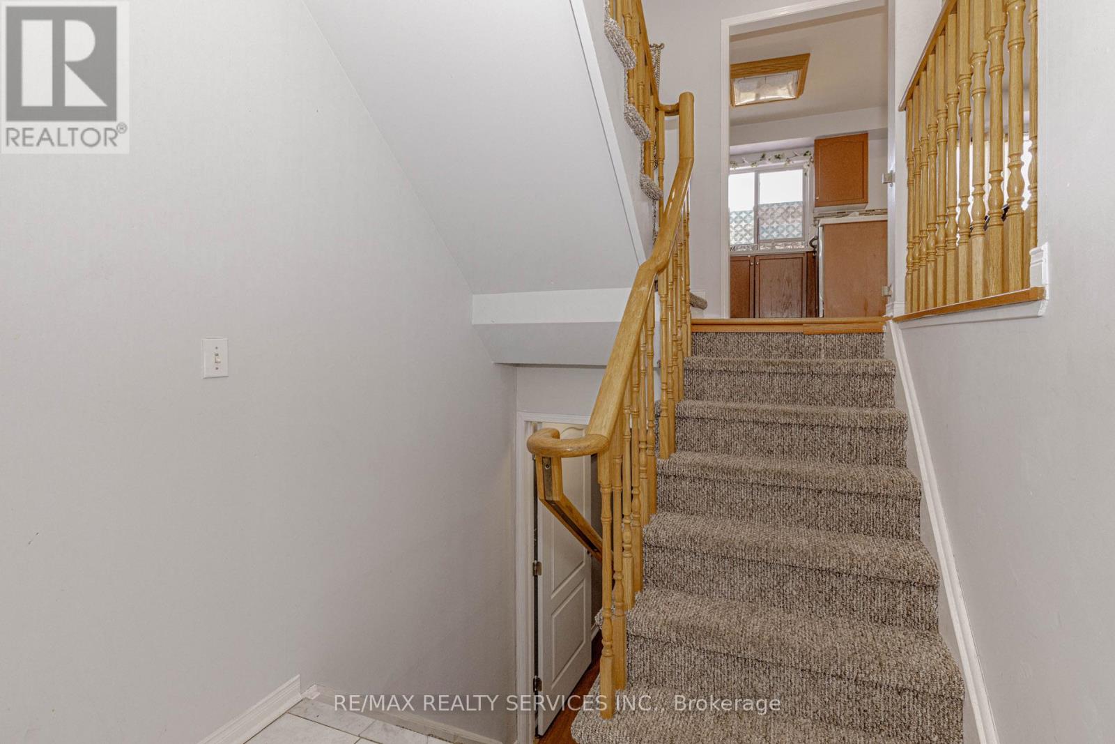 #21 170 HAVELOCK DRIVE - 21