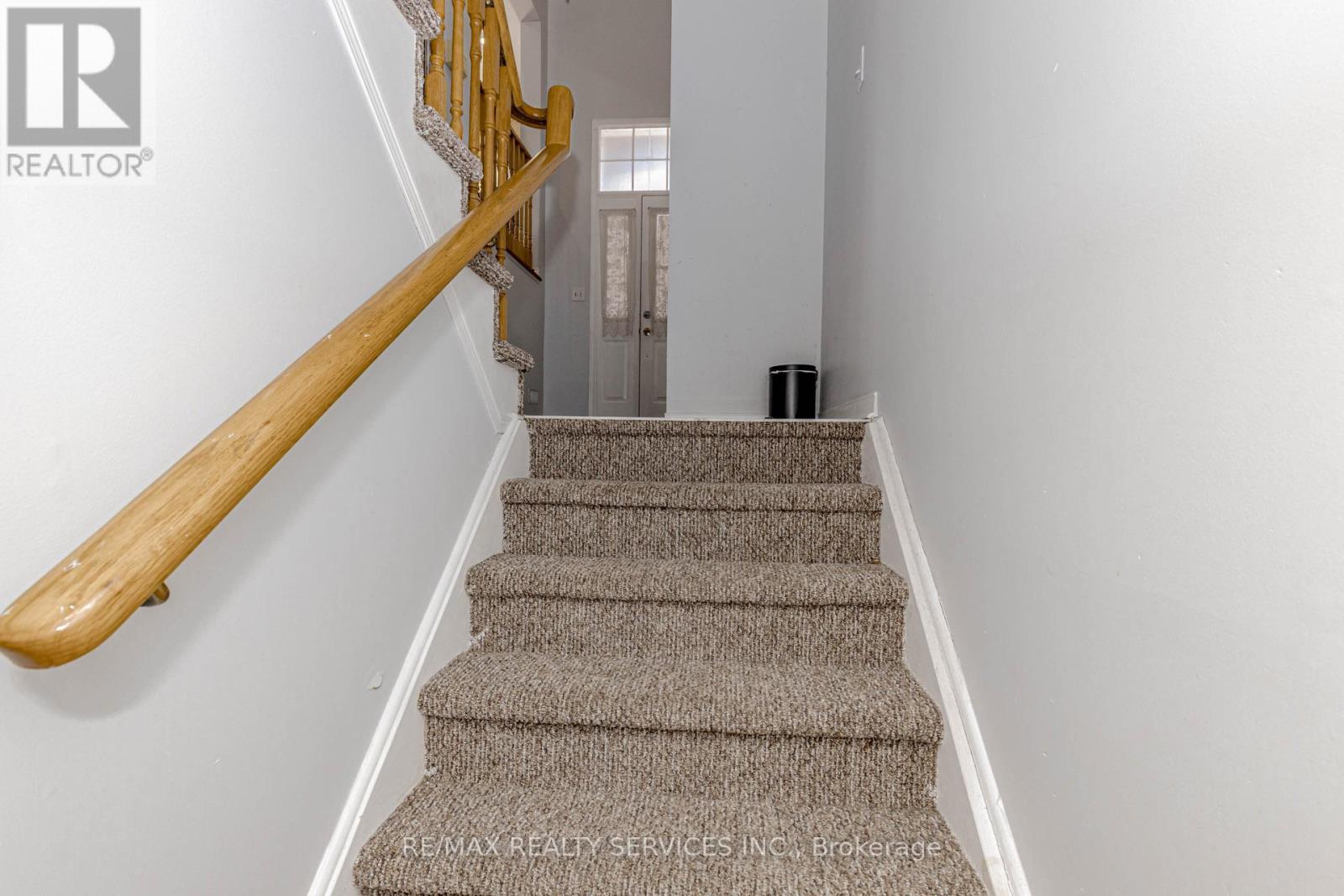 #21 170 HAVELOCK DRIVE - 26