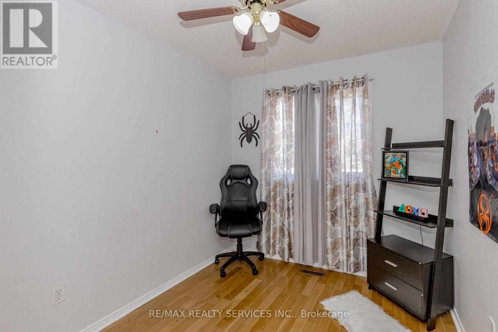 #21 170 HAVELOCK DRIVE - 37